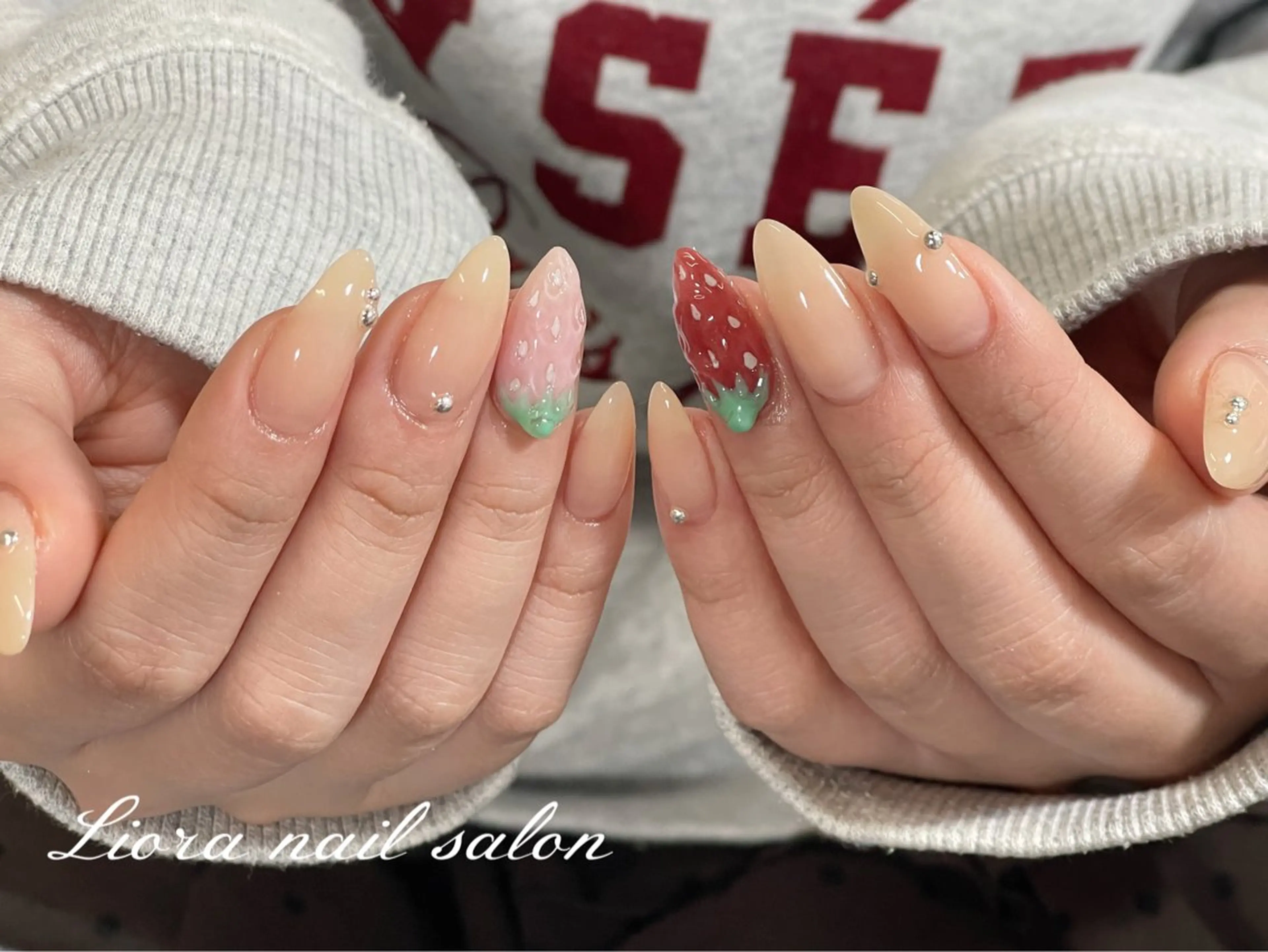 ネイル チークネイル フットネイル フレンチネイル ジェルネイル ガーリー ハンドネイル Liora nail スカルプ専門店のネイルデザイン