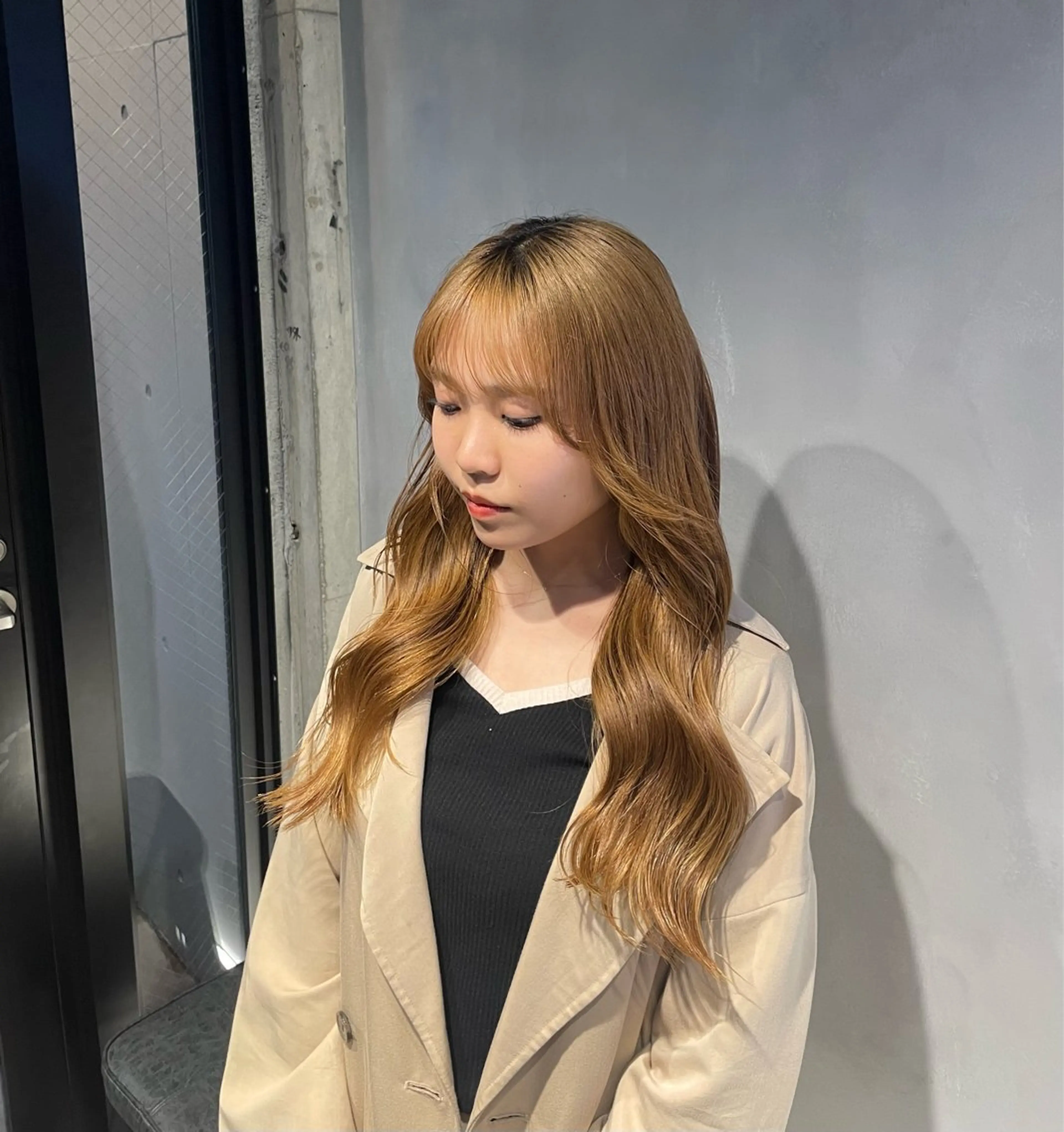 ロング カラー くびれヘア 韓国風ヘア トリートメント トリートメント ヘッドスパ 暖色/ハイトーン/ カラー/HBLのヘアスタイル