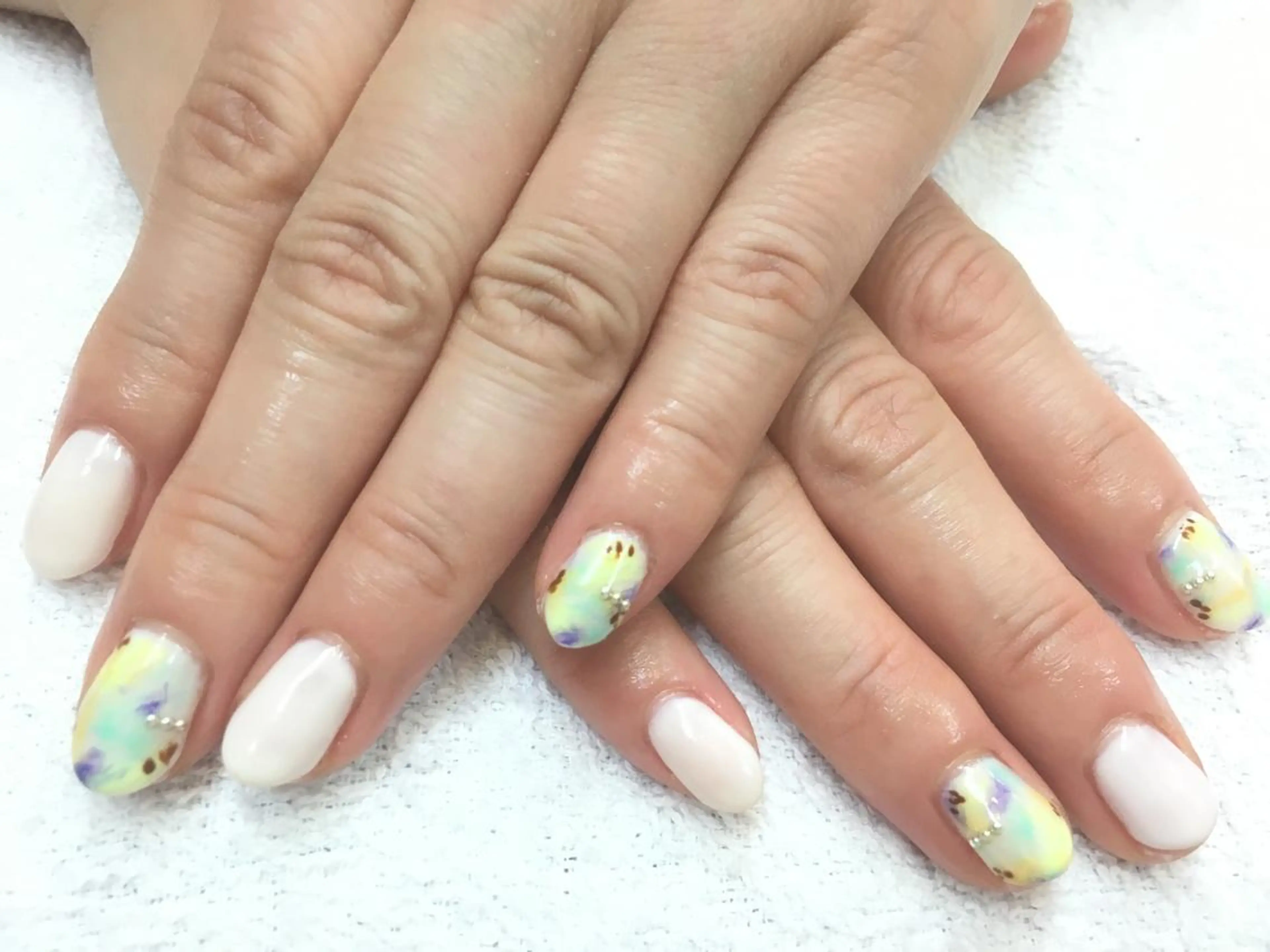 ネイル 夏ネイル 似合わせカラー✨人気 荻窪🌈川端風子のヘアスタイル