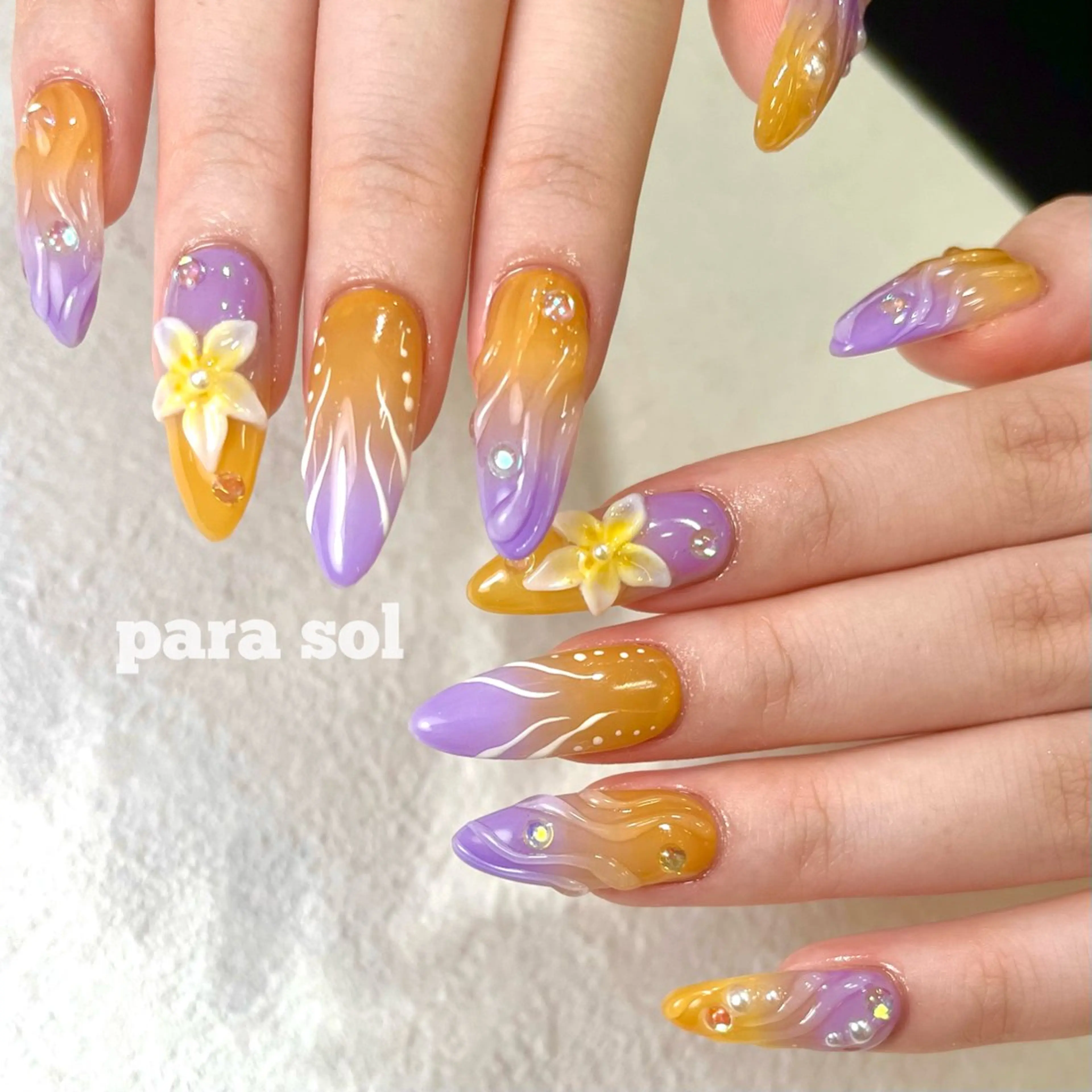 ネイル フラワーネイル ジェルネイル グラデーション パラジェル 夏ネイル ハンドネイル Para Sol nail　Maoのネイルデザイン