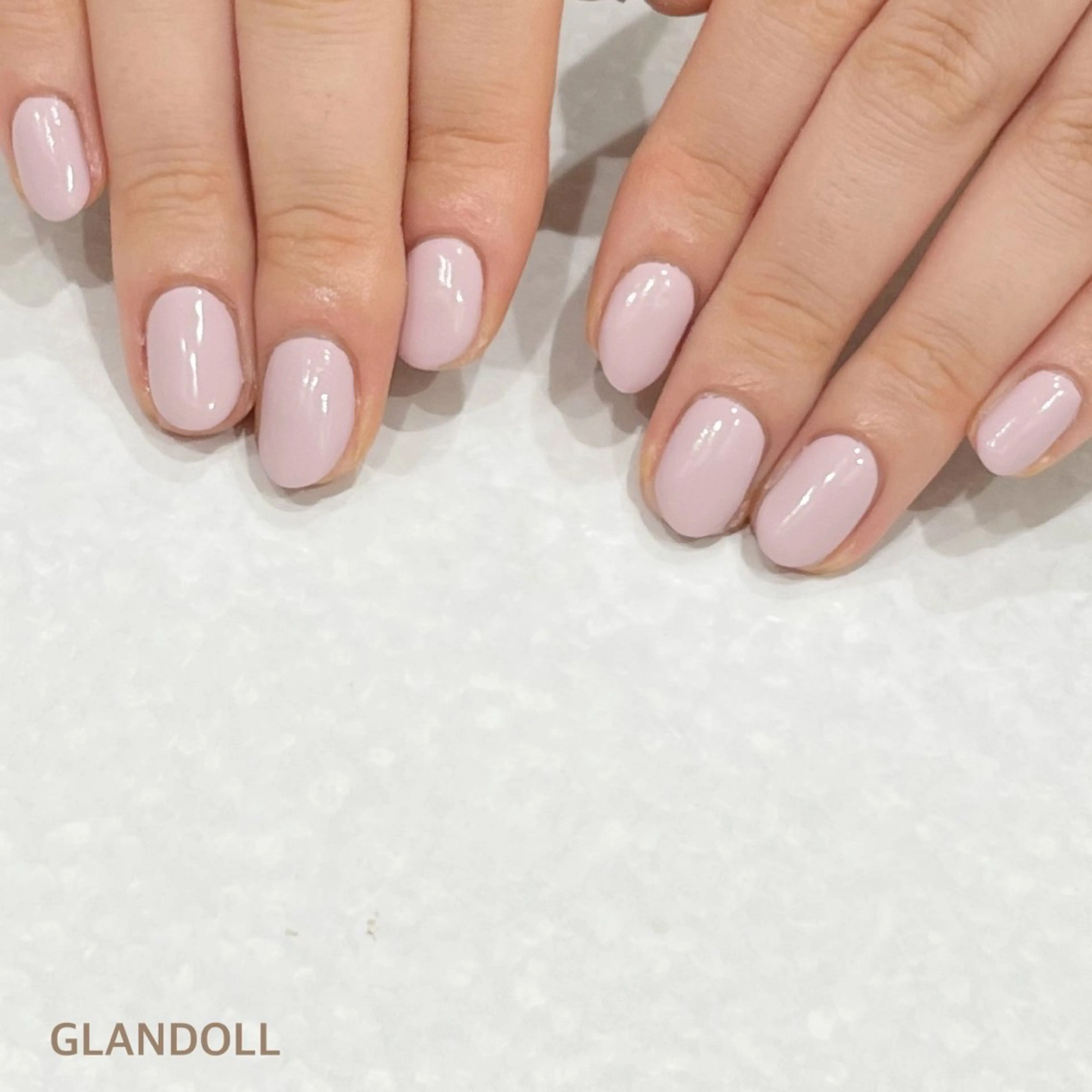 ネイル ワンカラーネイル ハンドネイル GLANDOLL YURIのネイルデザイン