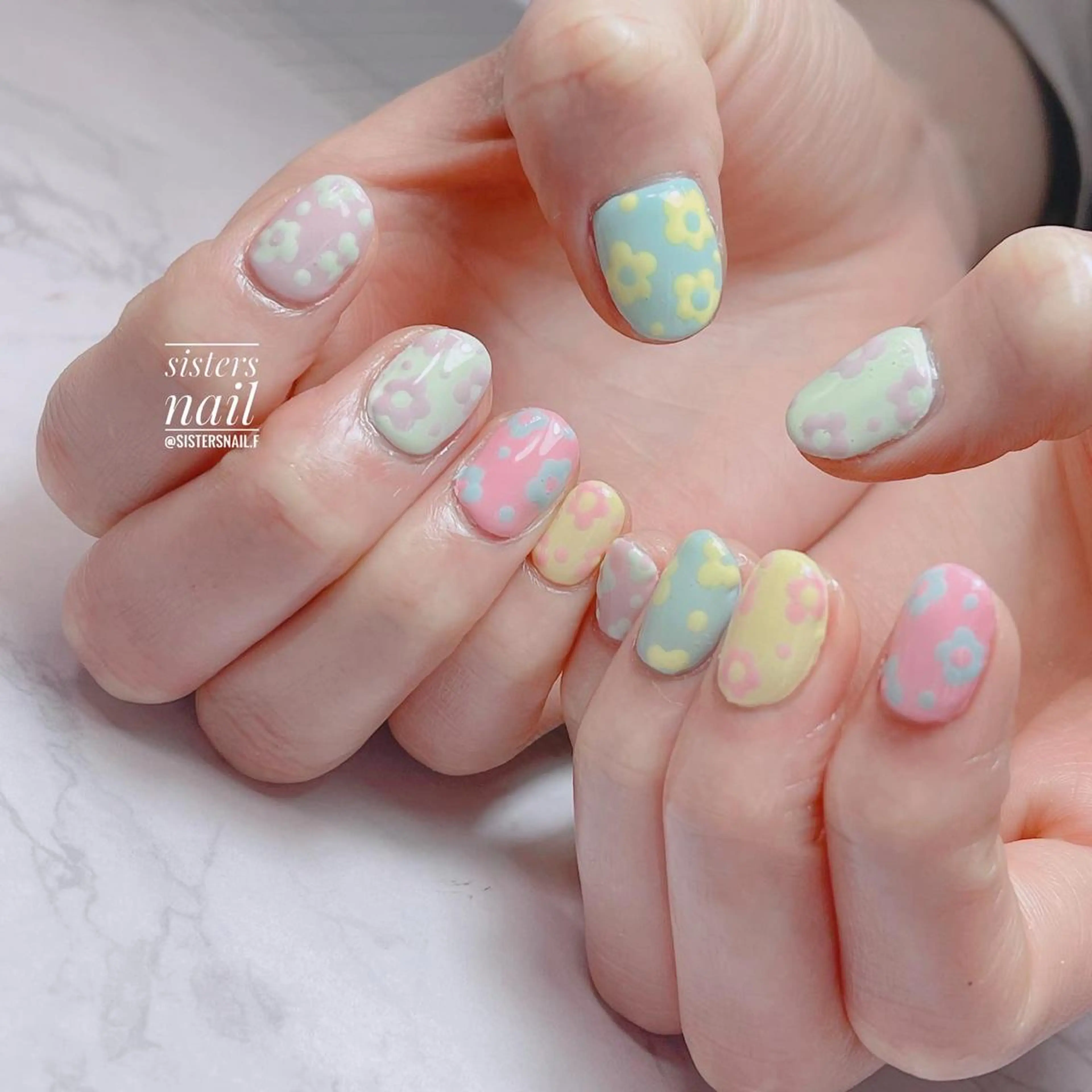 ネイル アートネイル フラワーネイル パステルネイル ショートネイル 春ネイル sisters nail.fのネイルデザイン