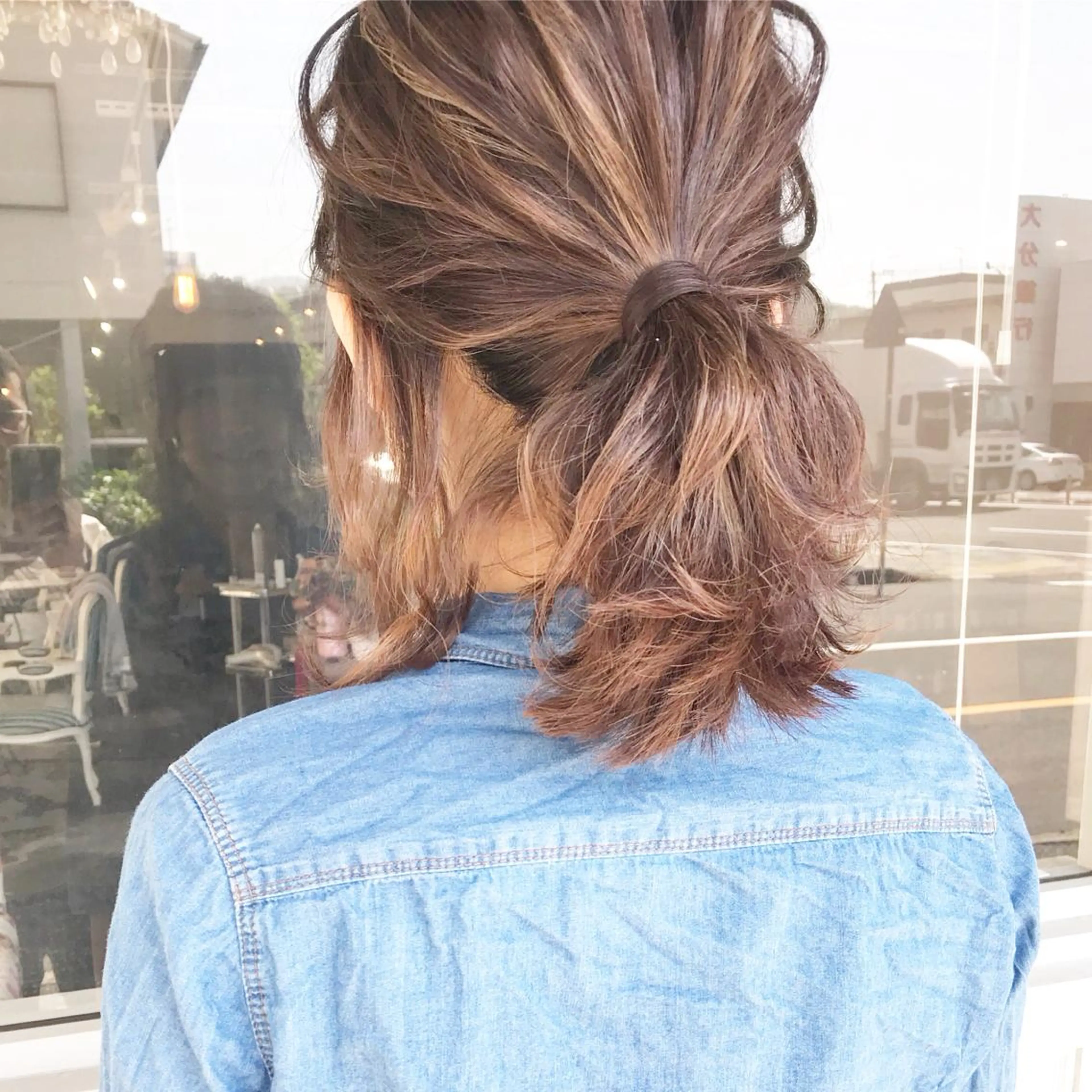 ショート カラー ヘアアレンジ バレイヤージュ ブリーチ グラデーションカラー ハイライトカラー ハイトーンカラー Mariana/ 鶴原-ハイライトのヘアスタイル