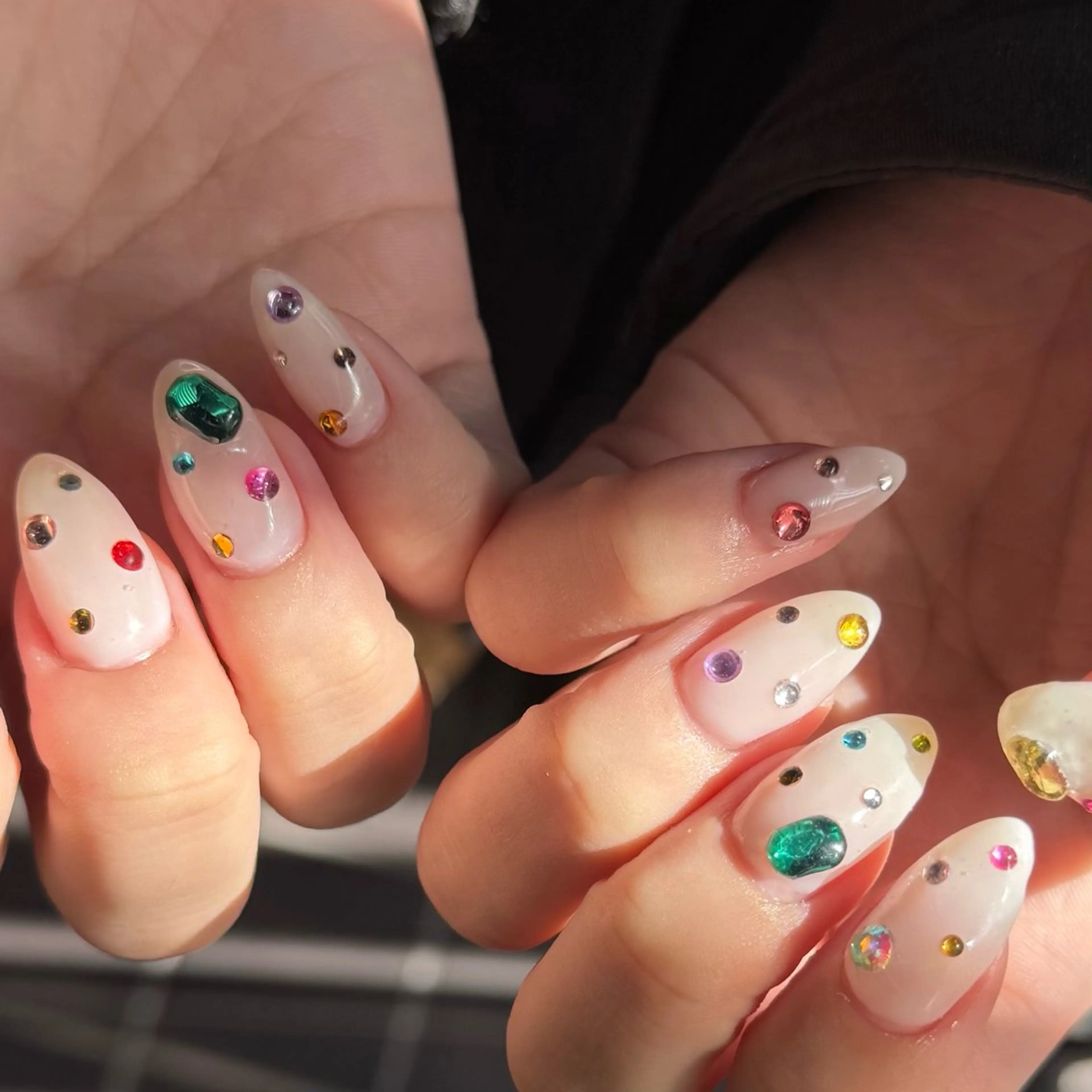 ミディアム 小川 柚香のネイルデザイン