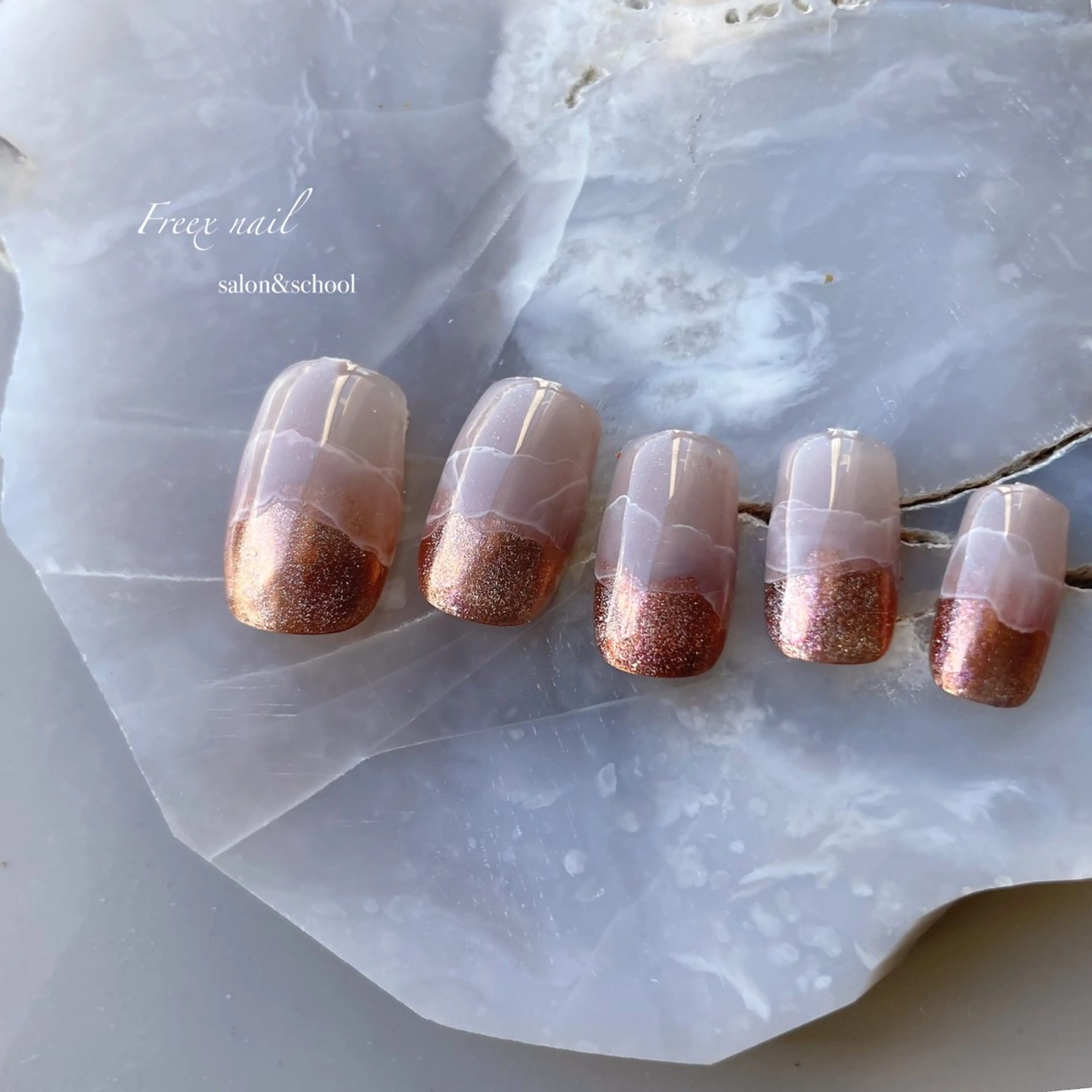 ネイル マグネットネイル オフィスネイル 春ネイル freex nail /ニュアンス/個性派のネイルデザイン