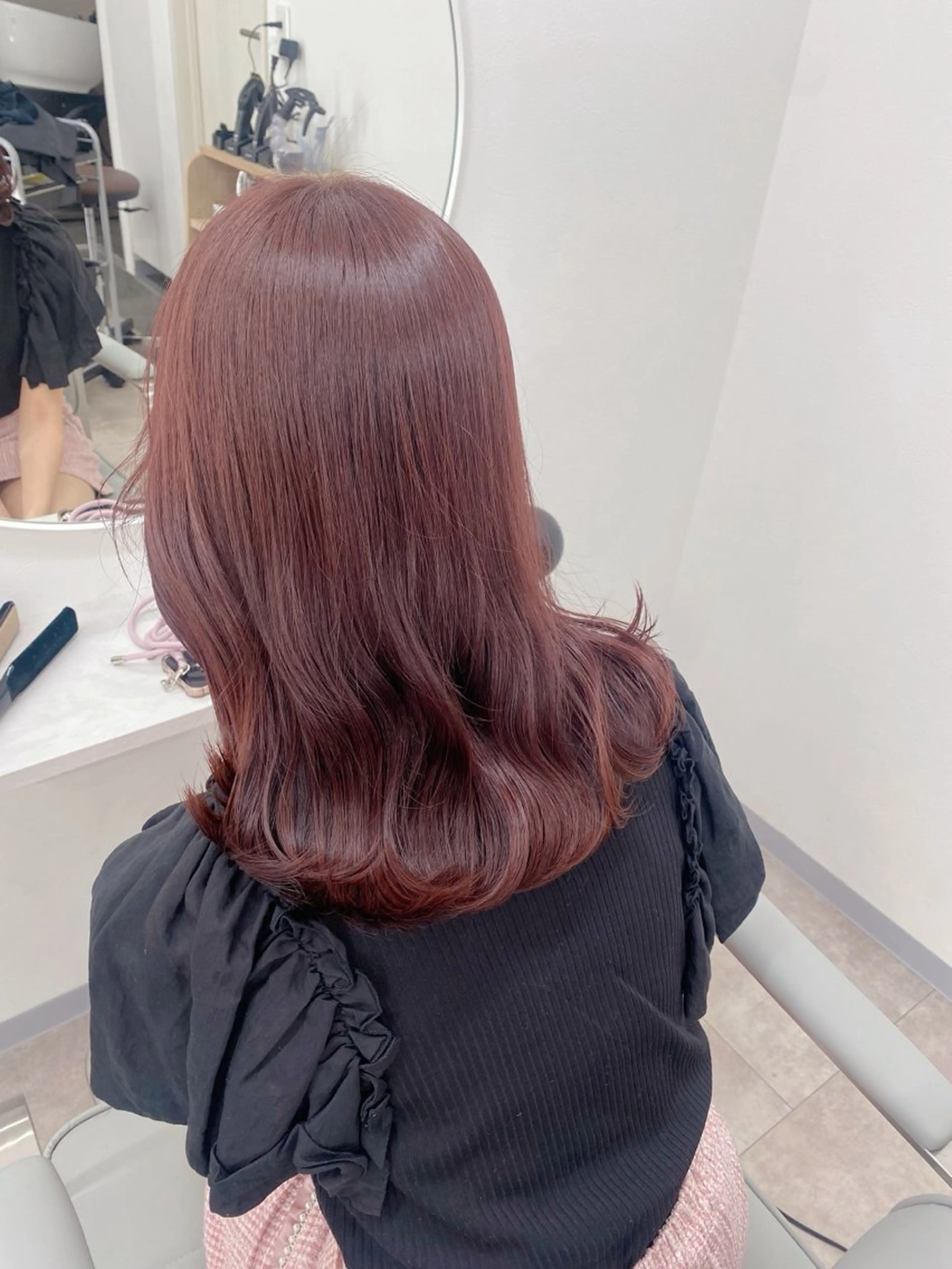 ミディアム カラー Lil by JIL BLAN所属・美髪ヘア💛 TOMOMIのヘアスタイル