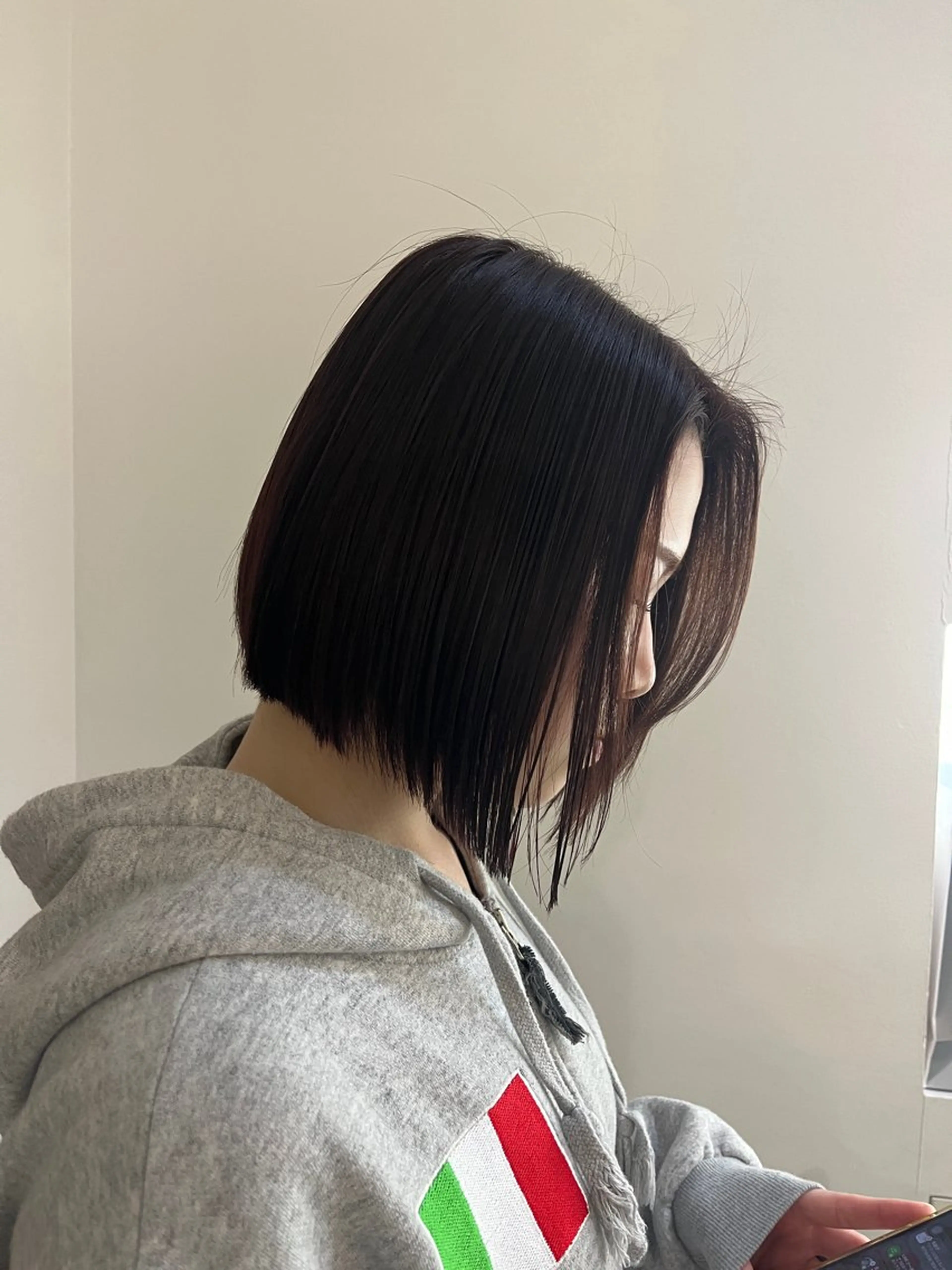 ミディアム カラー ボブ カット ヘアカラー 中居 蒼士のヘアスタイル