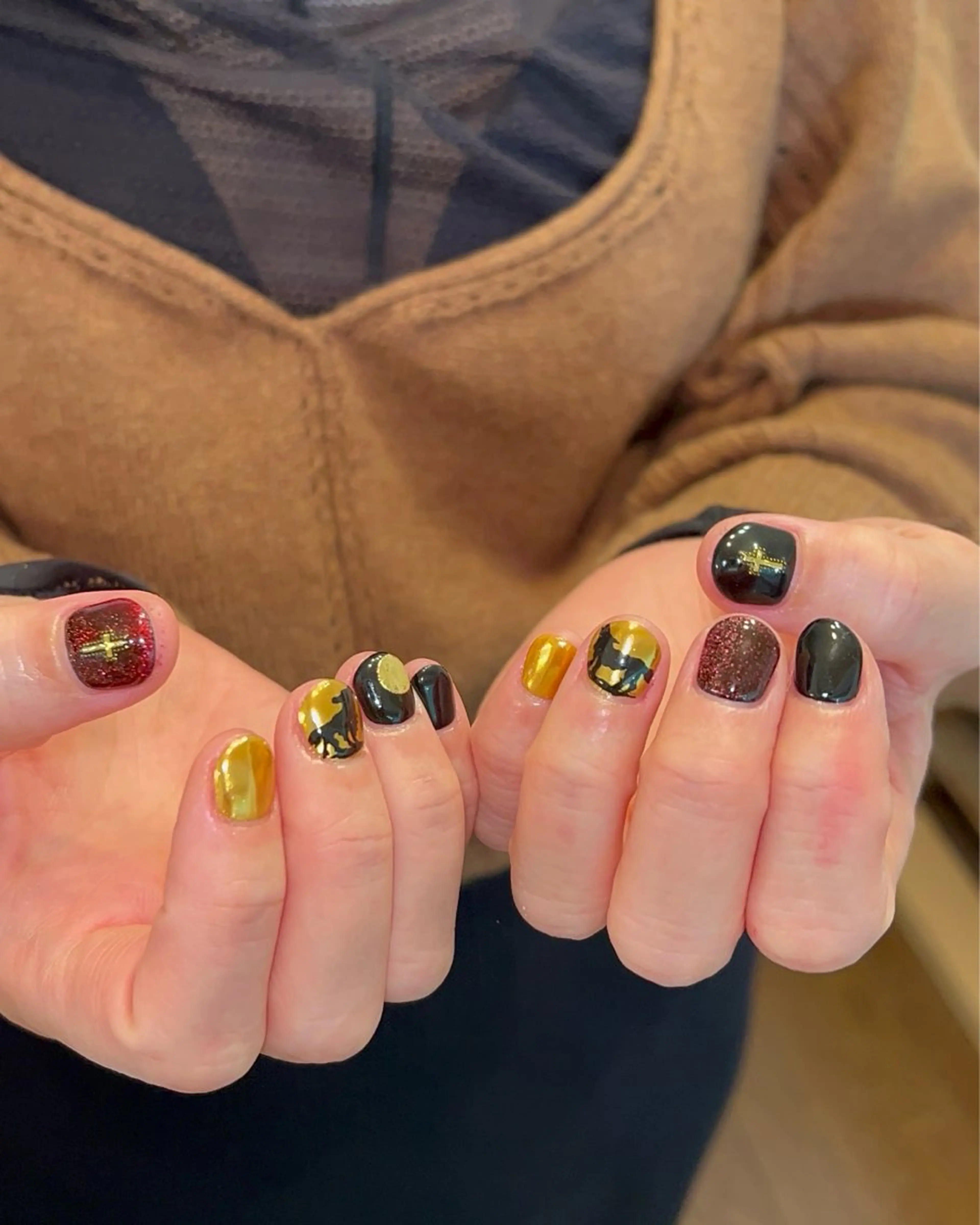 ネイル ハンドネイル フットネイル ハンドケア Nes.Nail所属・Miyagi Asamiのネイルデザイン