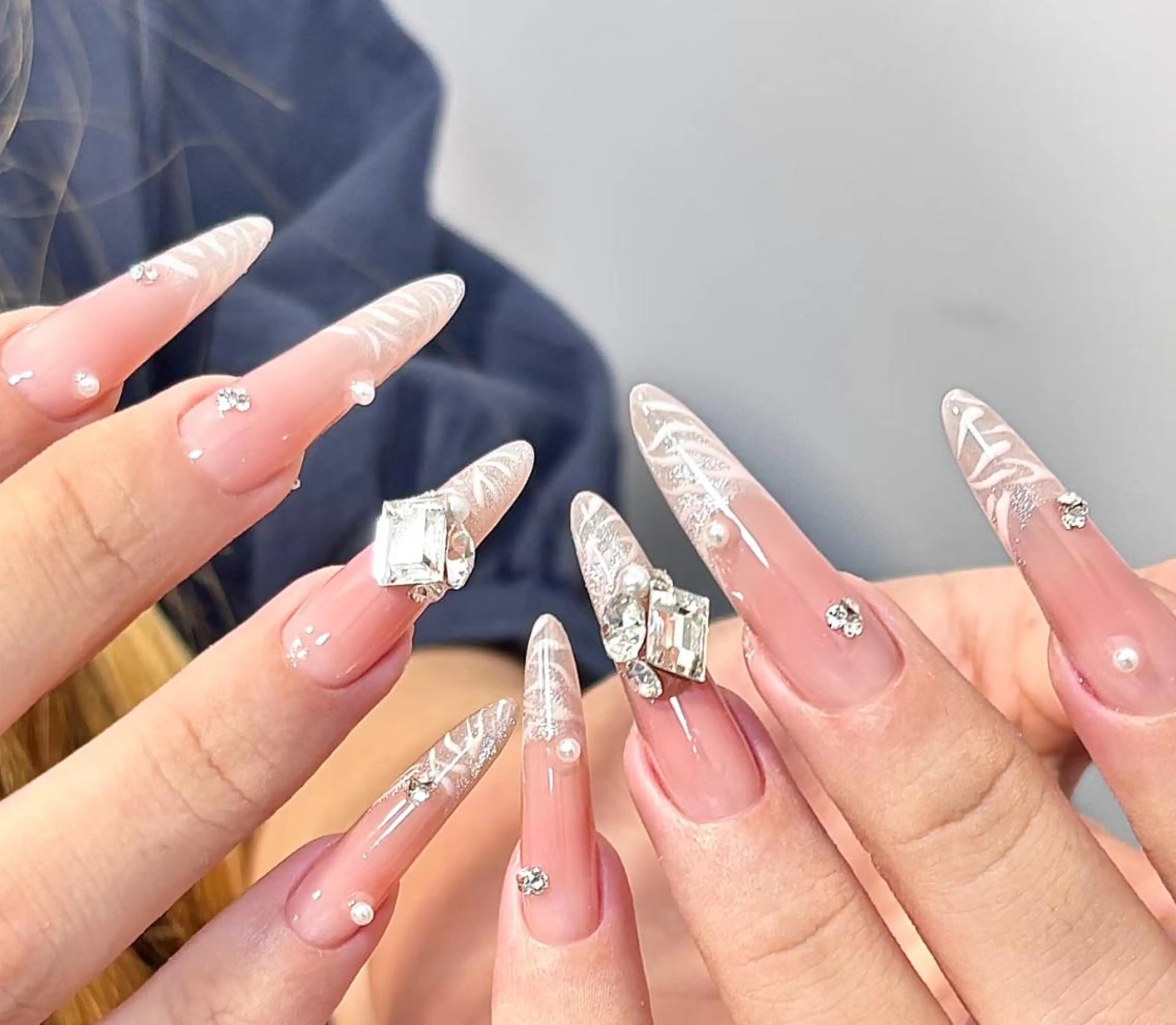 ネイル ハンドネイル エリ🫧 nail池袋東口のネイルデザイン