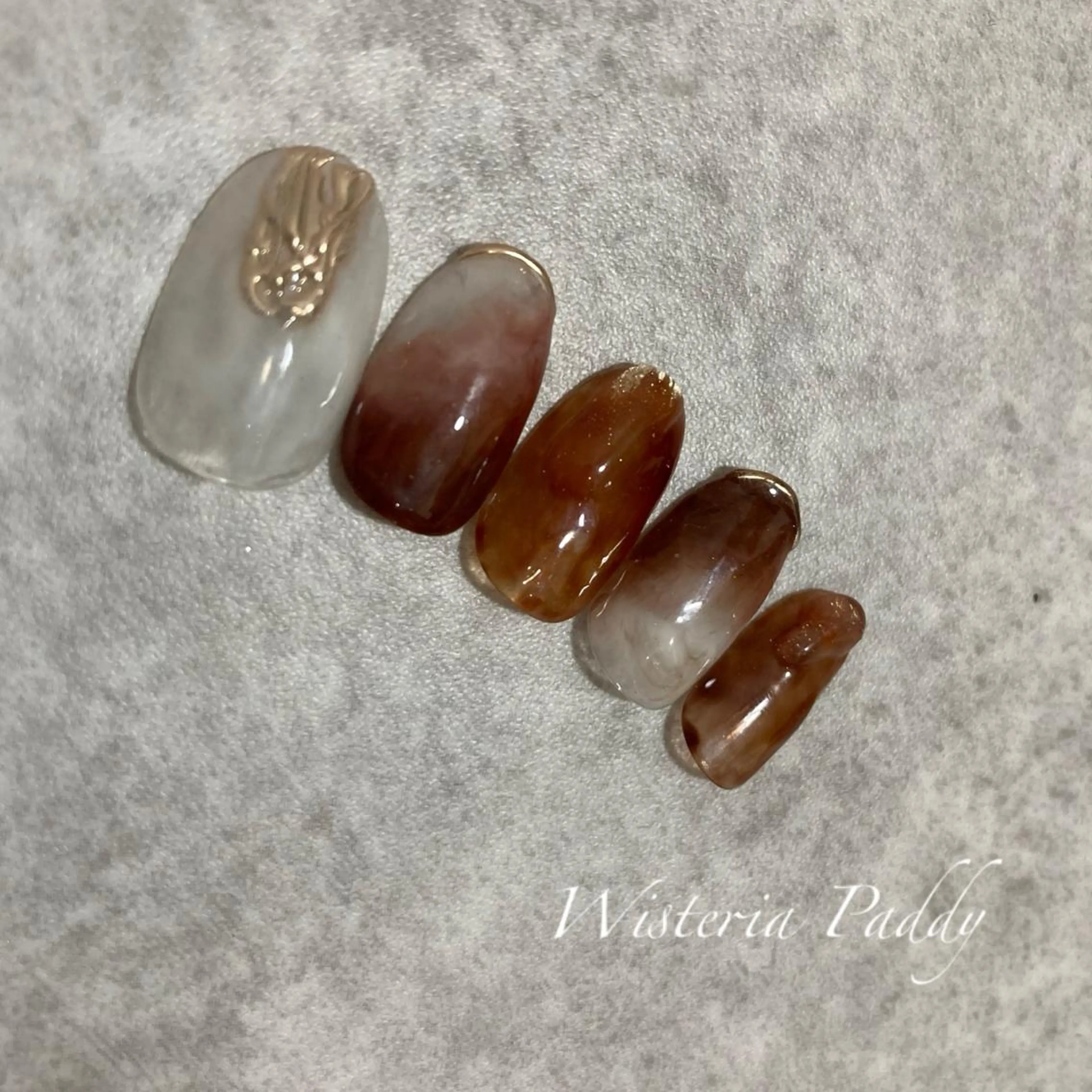 ネイル アートネイル ニュアンスネイル Wisteria Paddyのネイルデザイン