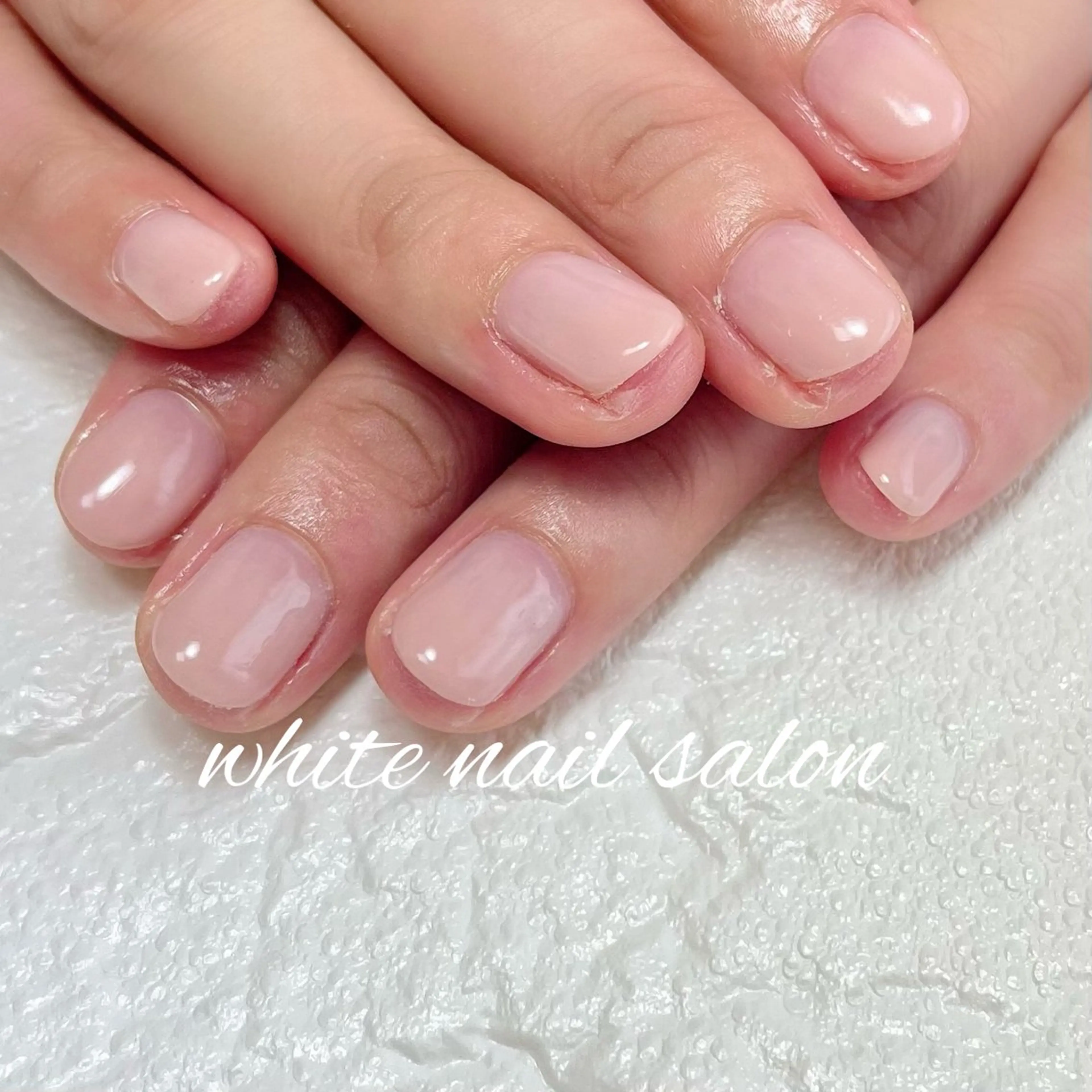 ネイル ラメ(グリッター) シンプルネイル white nail salonのネイルデザイン