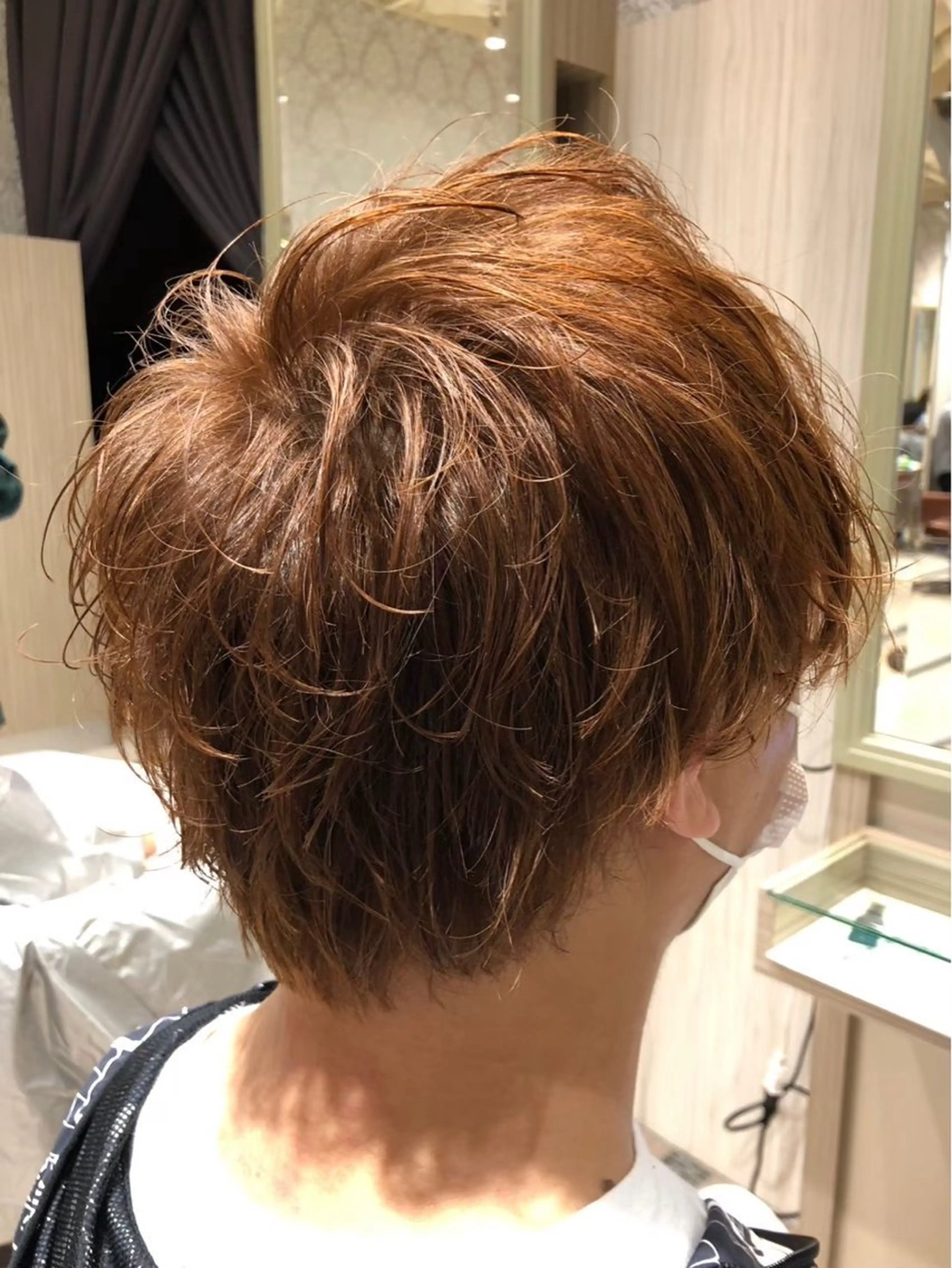 ショート カラー ブリーチ ブリーチなしカラー カット ヘアカラー メンズ特化☝️添田 好恵のヘアスタイル