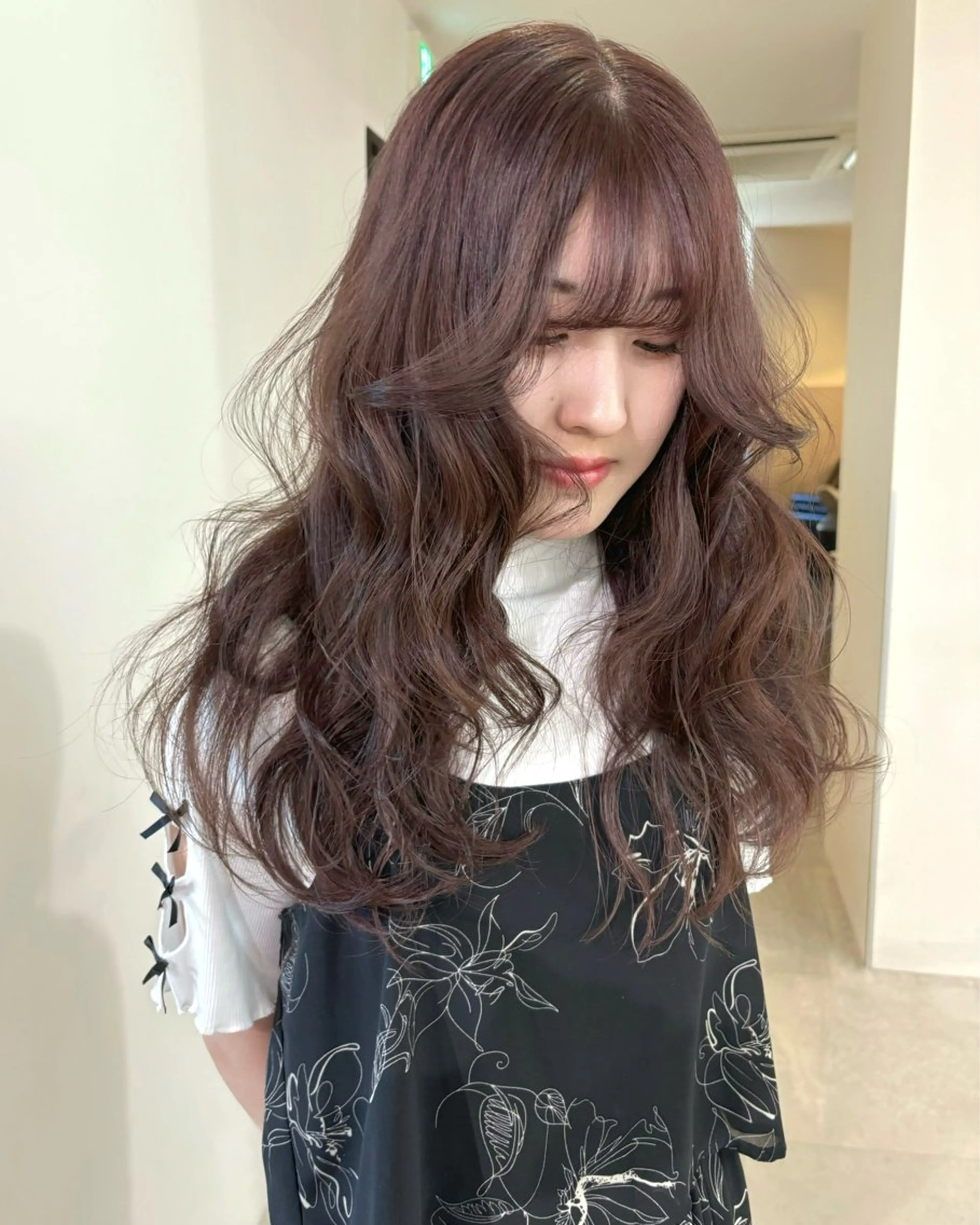 ロング カラー ブリーチ ブリーチなしカラー ヘアカラー mizuki/ピンク ベージュ.レイヤーのヘアスタイル