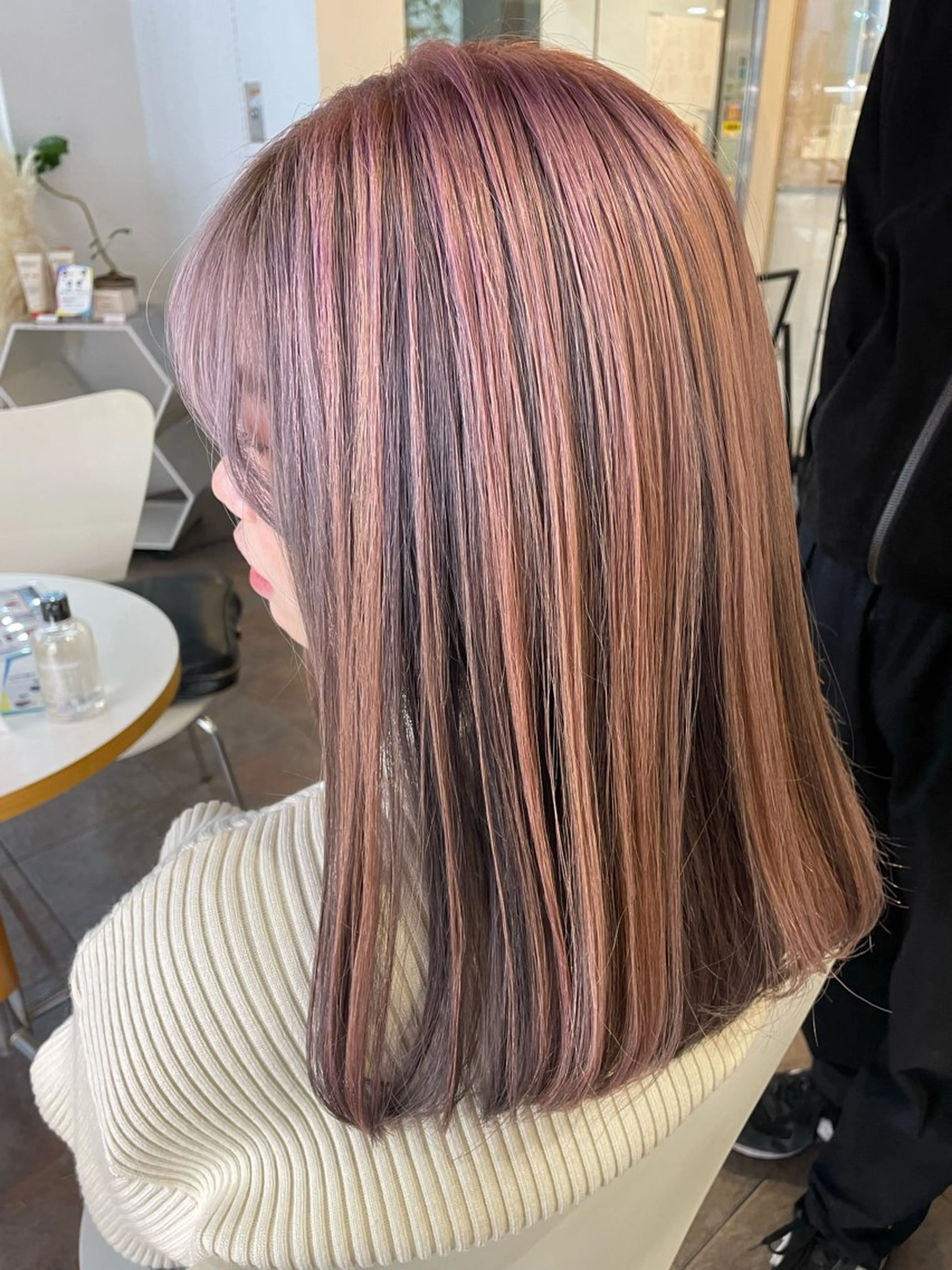 ロング ナチュラルカラー 児玉優香のヘアスタイル