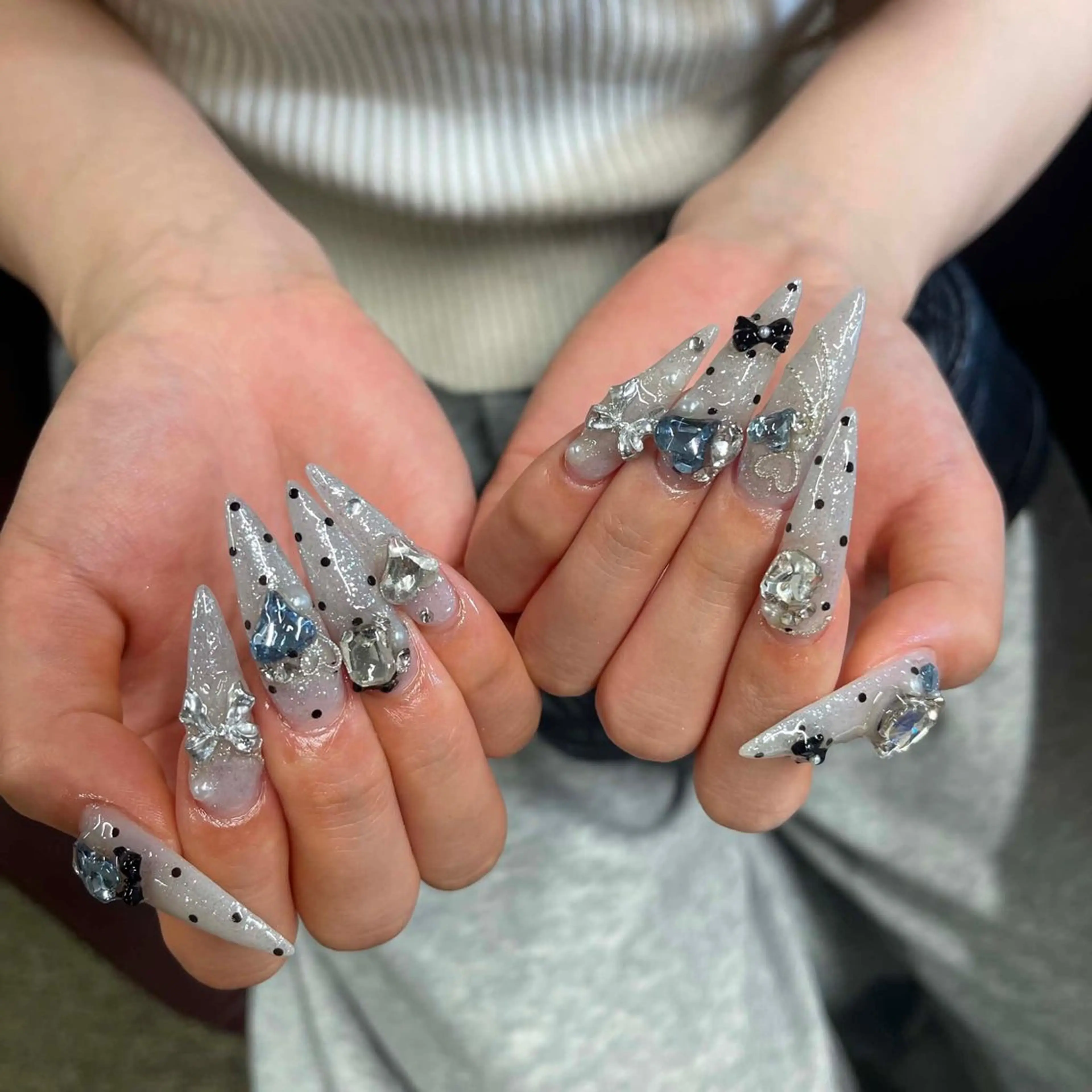ネイル ハンドネイル NiJi Nailsのネイルデザイン