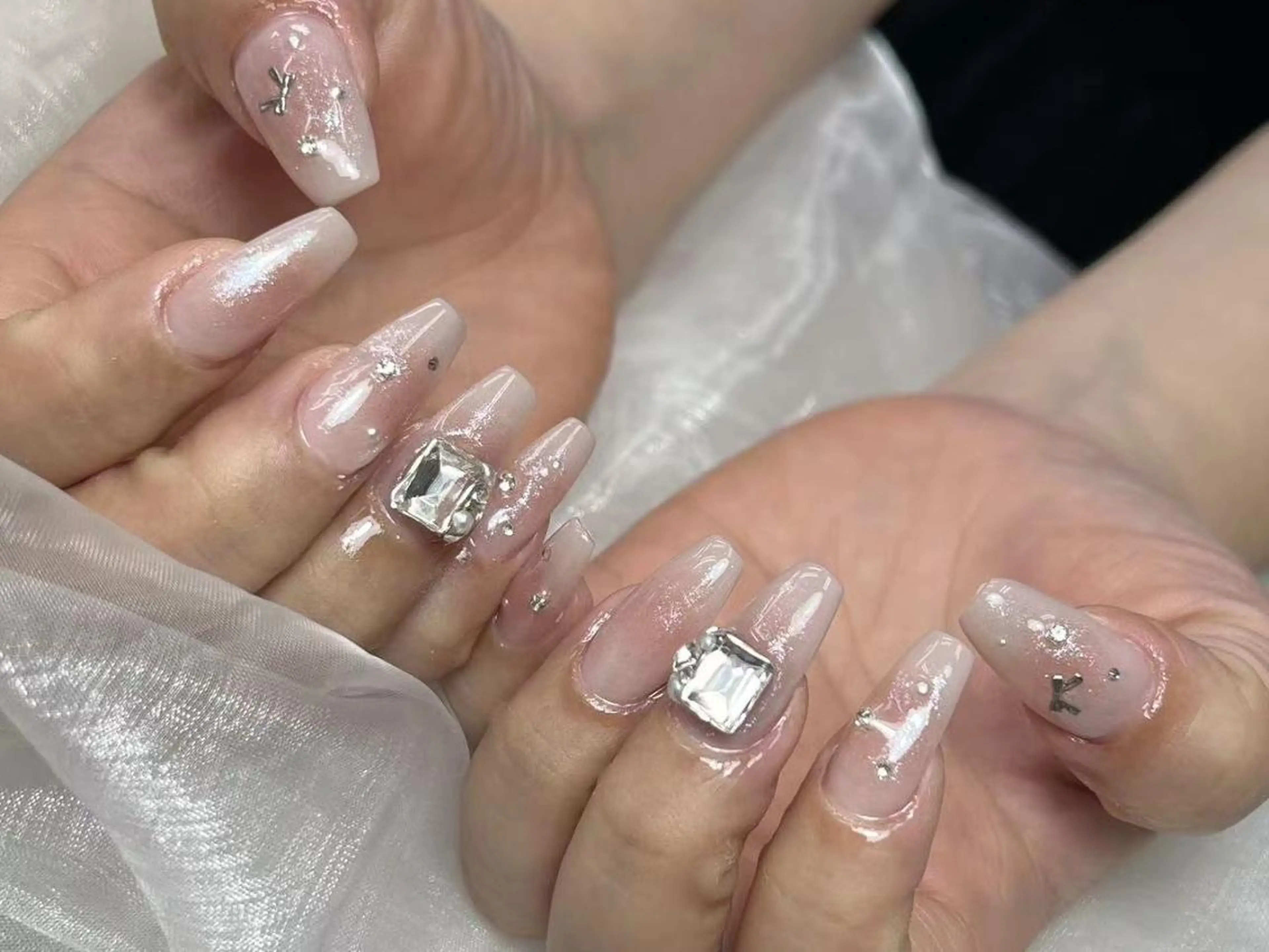 メンズ ネイル メンズ韓国風 アートネイル フレンチネイル ジェルネイル キラキラネイル Bloom kabukiのネイルデザイン