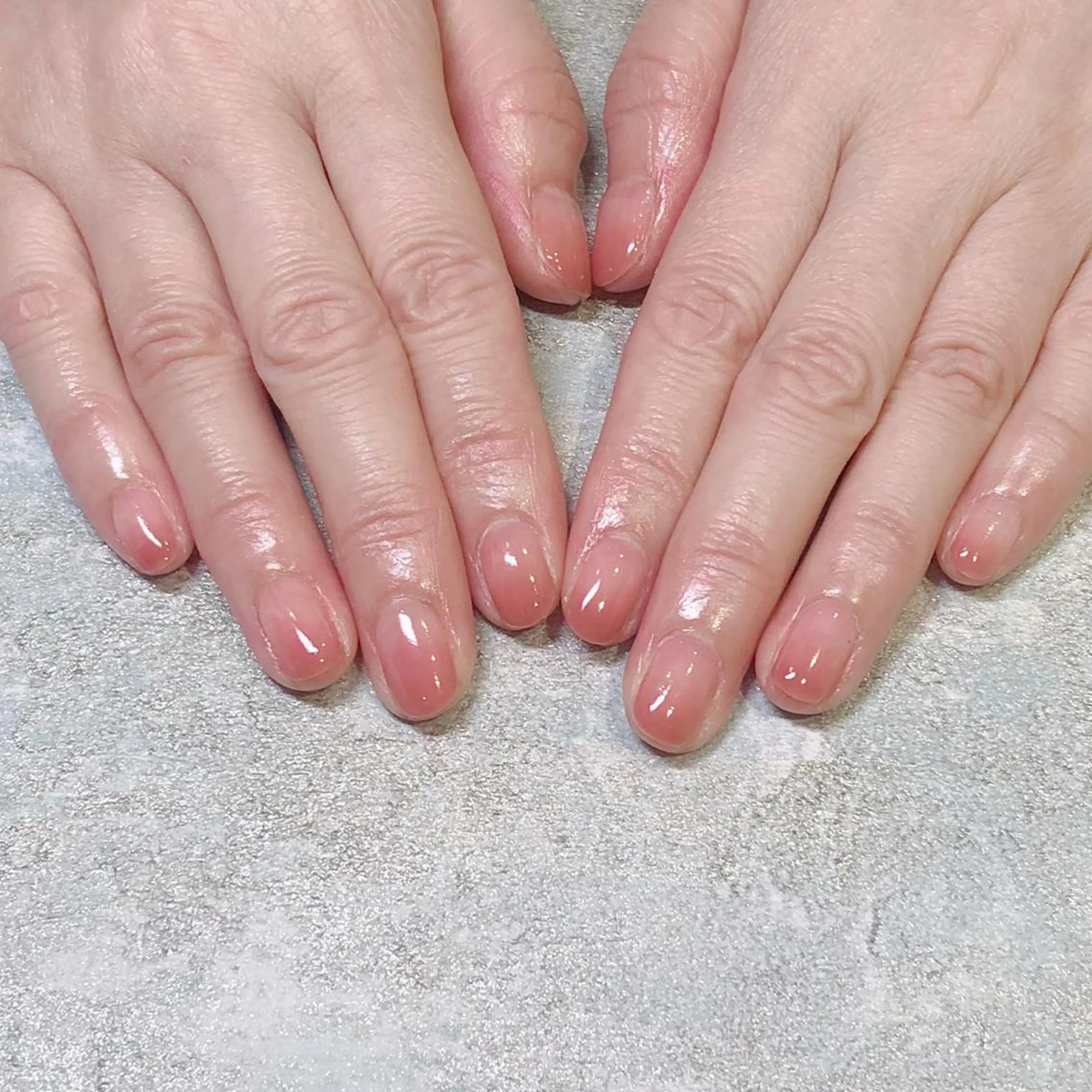 ネイル グラデーション LUANA 〜Eyelash&Nail〜所属・長崎 真帆のネイルデザイン