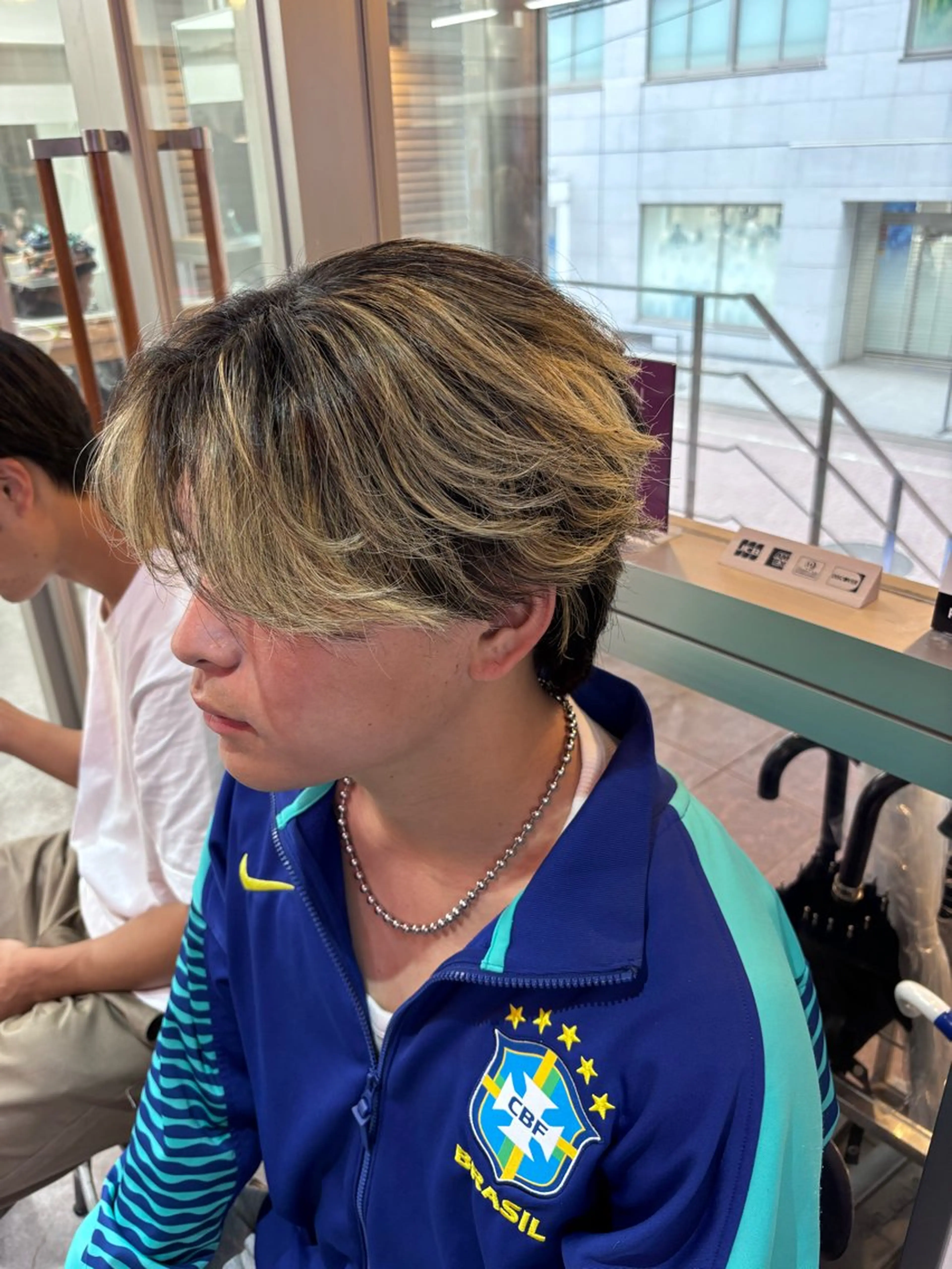 メンズ フェザーの鬼 🇰🇷yutoのヘアスタイル