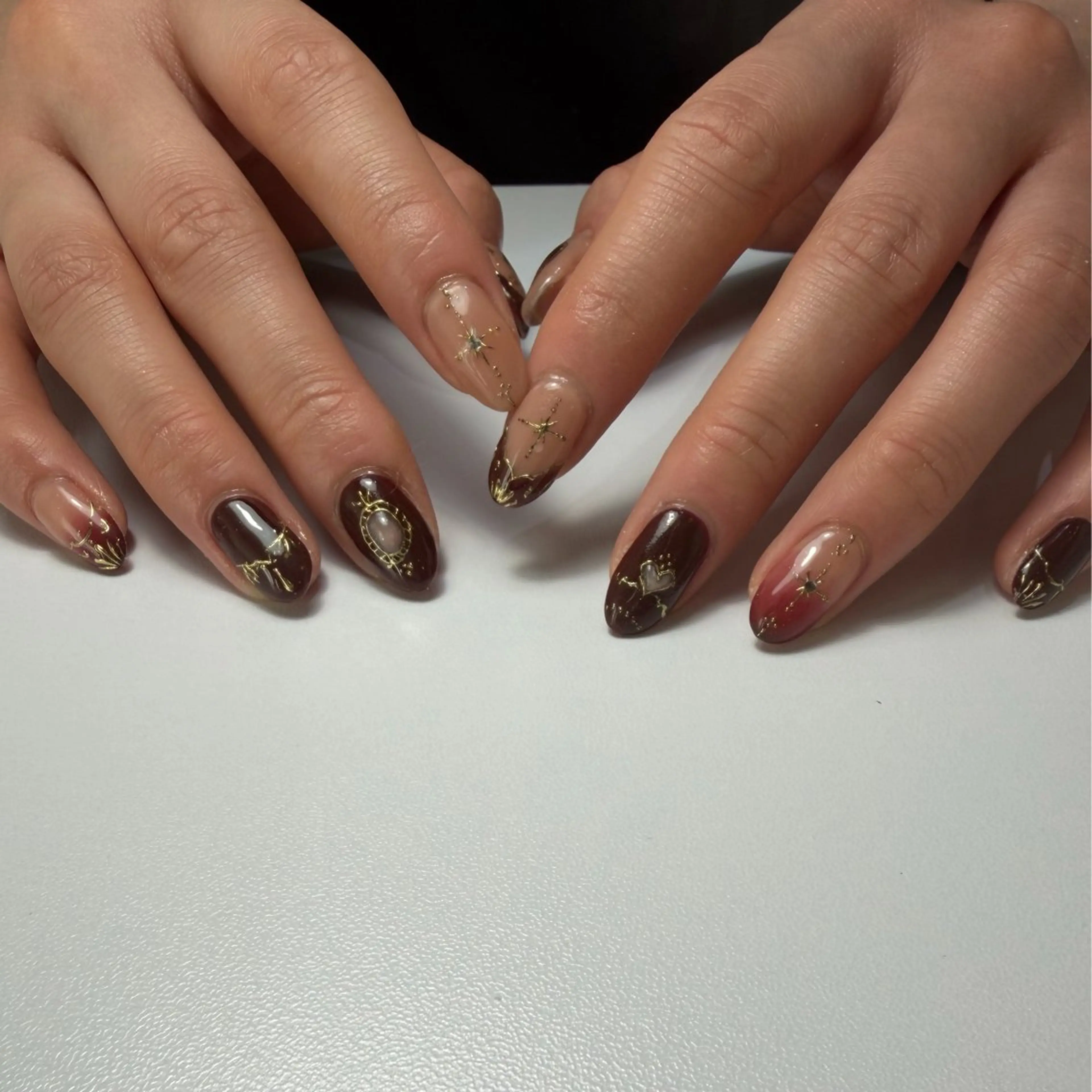 ネイル アートネイル ボルドー ジェルネイル ミラーネイル 持ち込み Nail mood デザイン持ち込みokのネイルデザイン