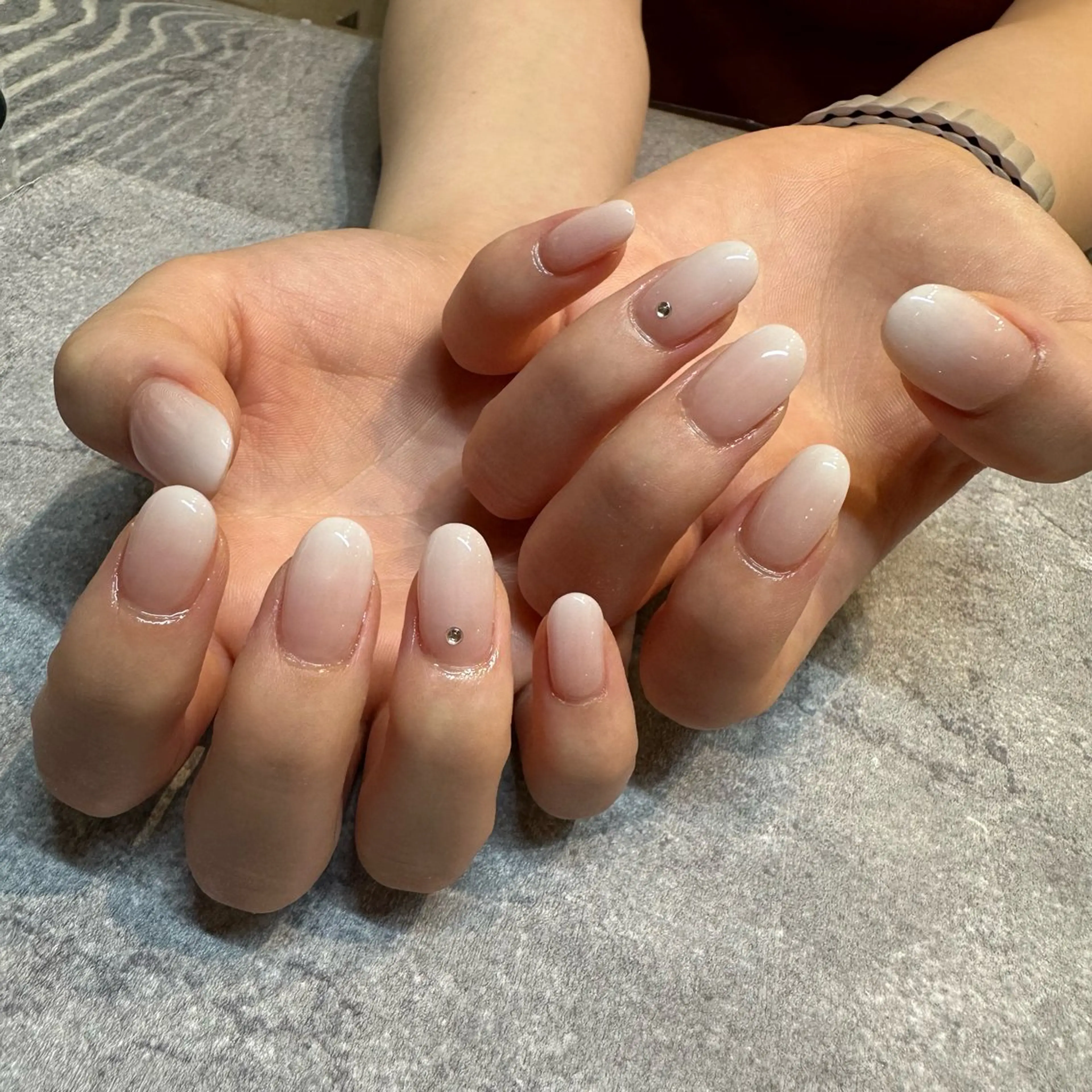 ネイル nami🐰🎀 堺筋本町ネイルサロンのネイルデザイン