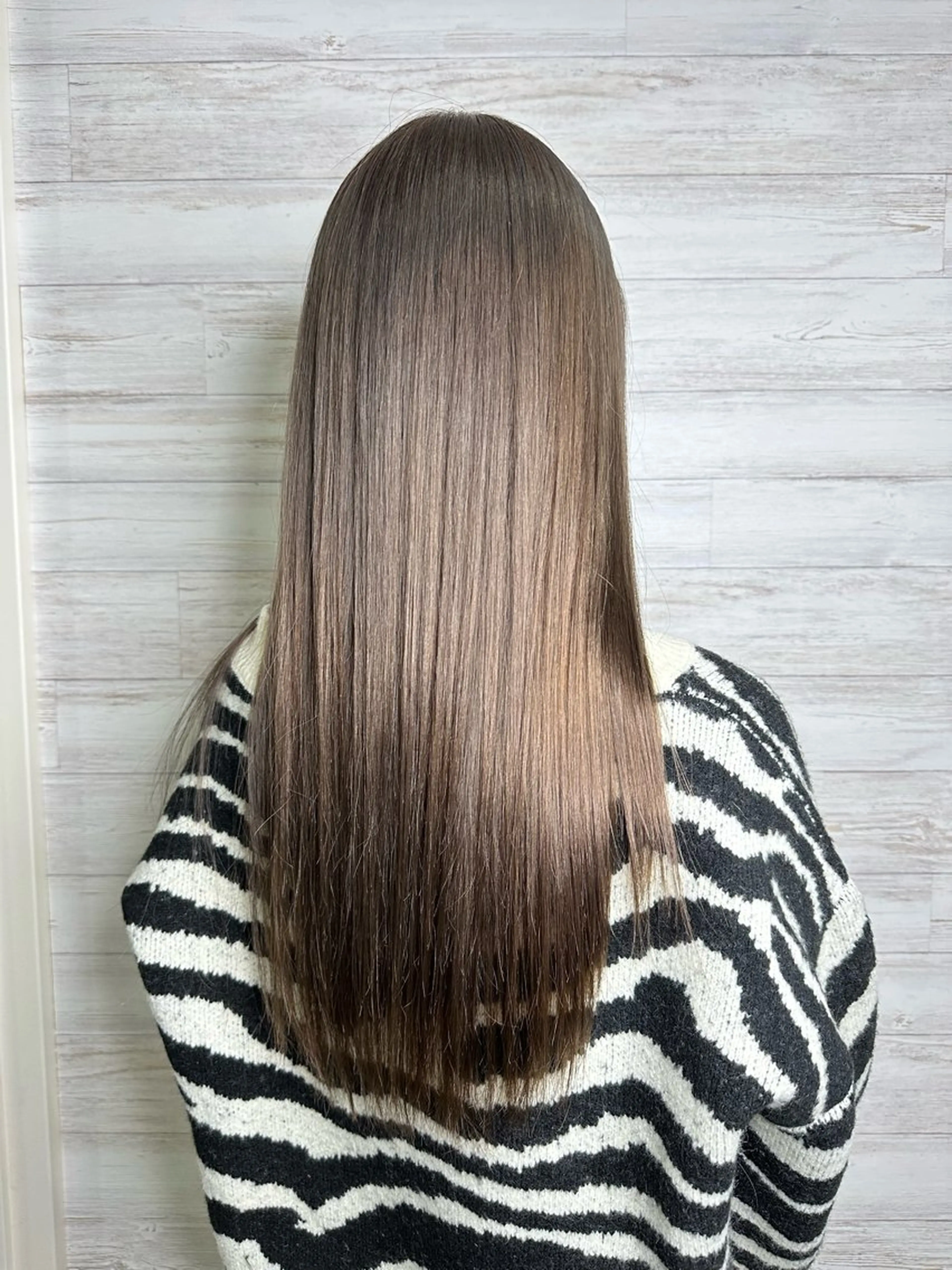 ロング AWANIKO 浦添店のヘアスタイル