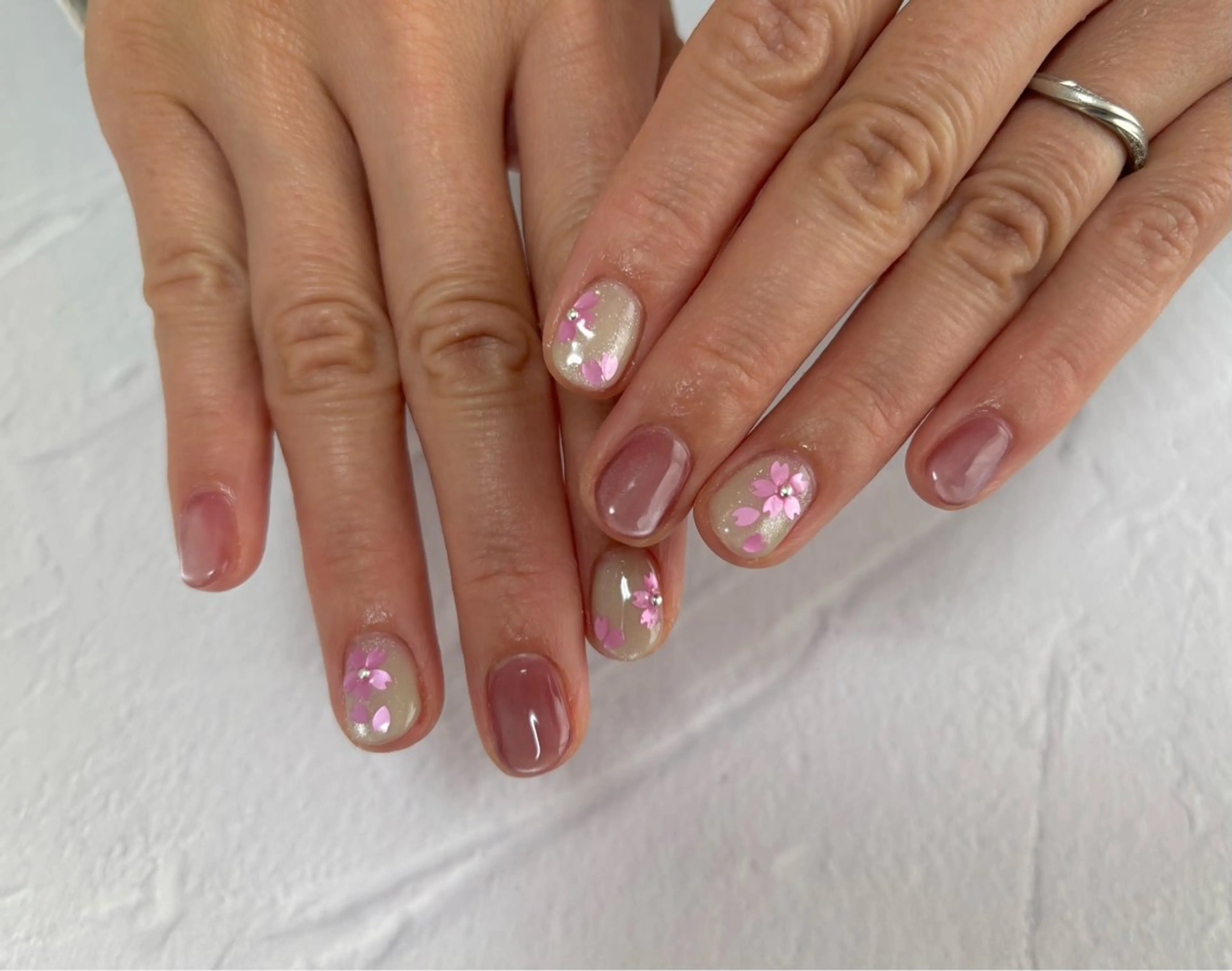 ネイル ハンドネイル 愛川町 あんすりうむのネイルデザイン