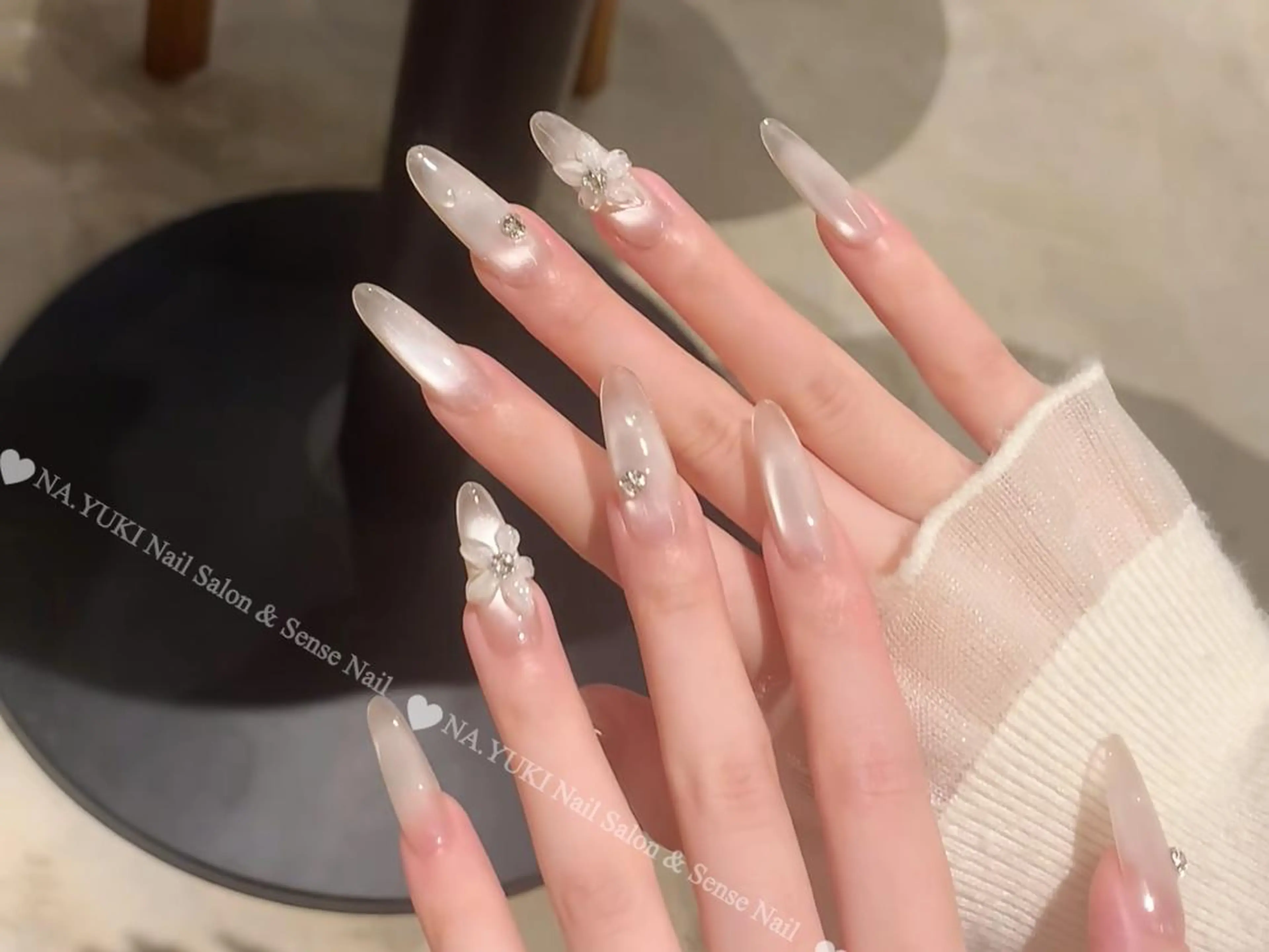 ネイル Mina. 🦢のネイルデザイン