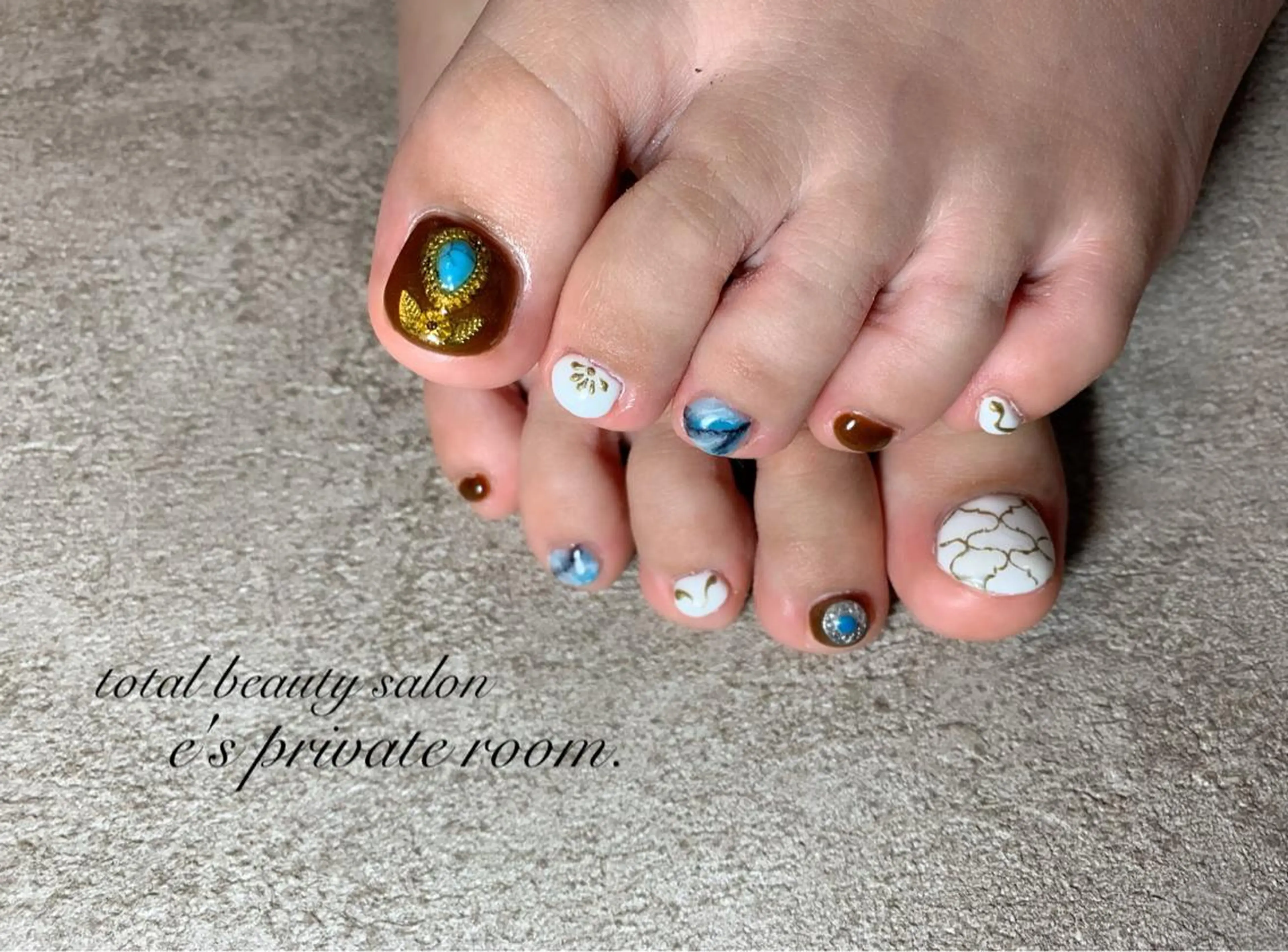 ネイル LAVISH nail salonのネイルデザイン