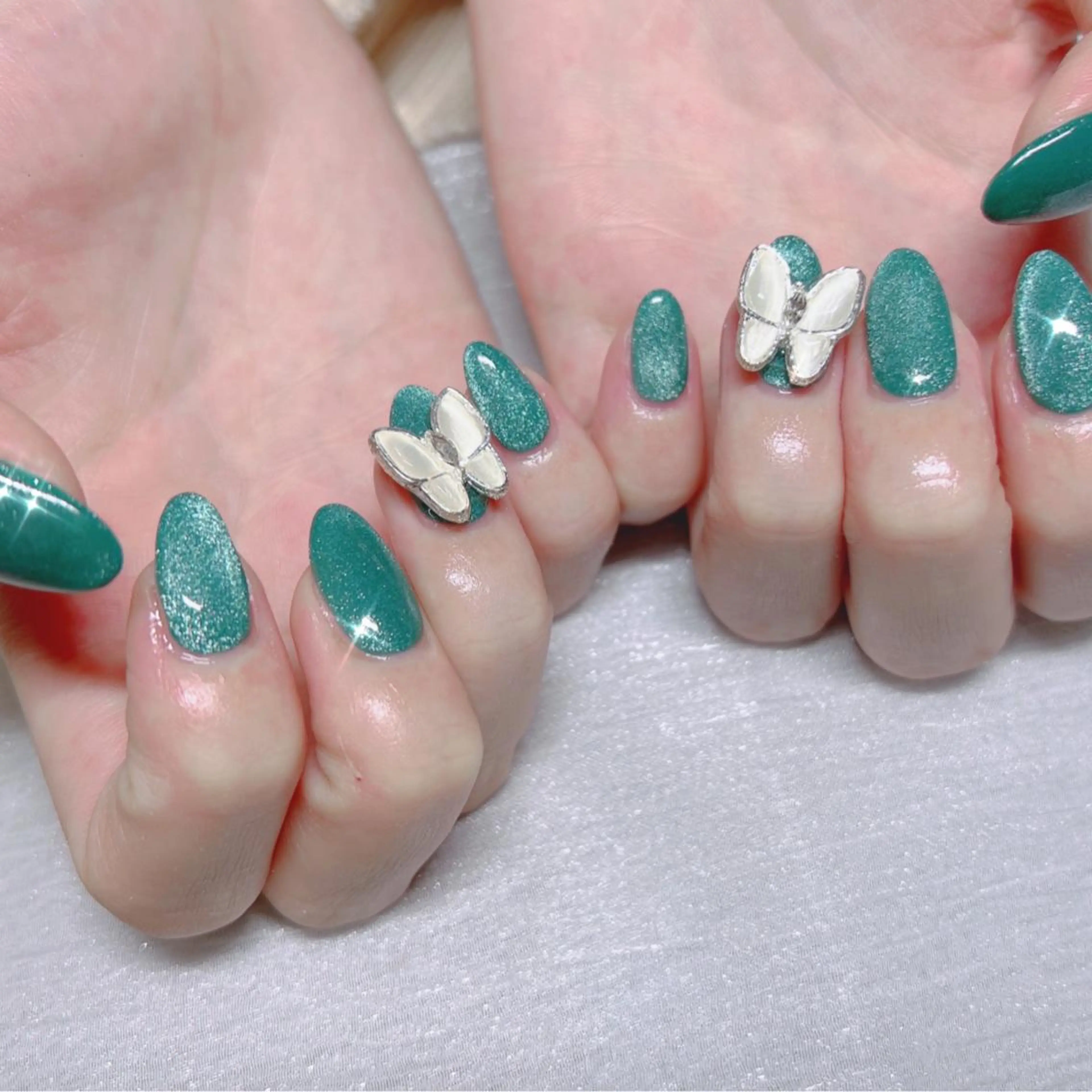 ネイル オーロラネイル フットネイル フレンチネイル ジェルネイル 韓国ネイル 【ENサロン】 Rei🎀Nailのネイルデザイン