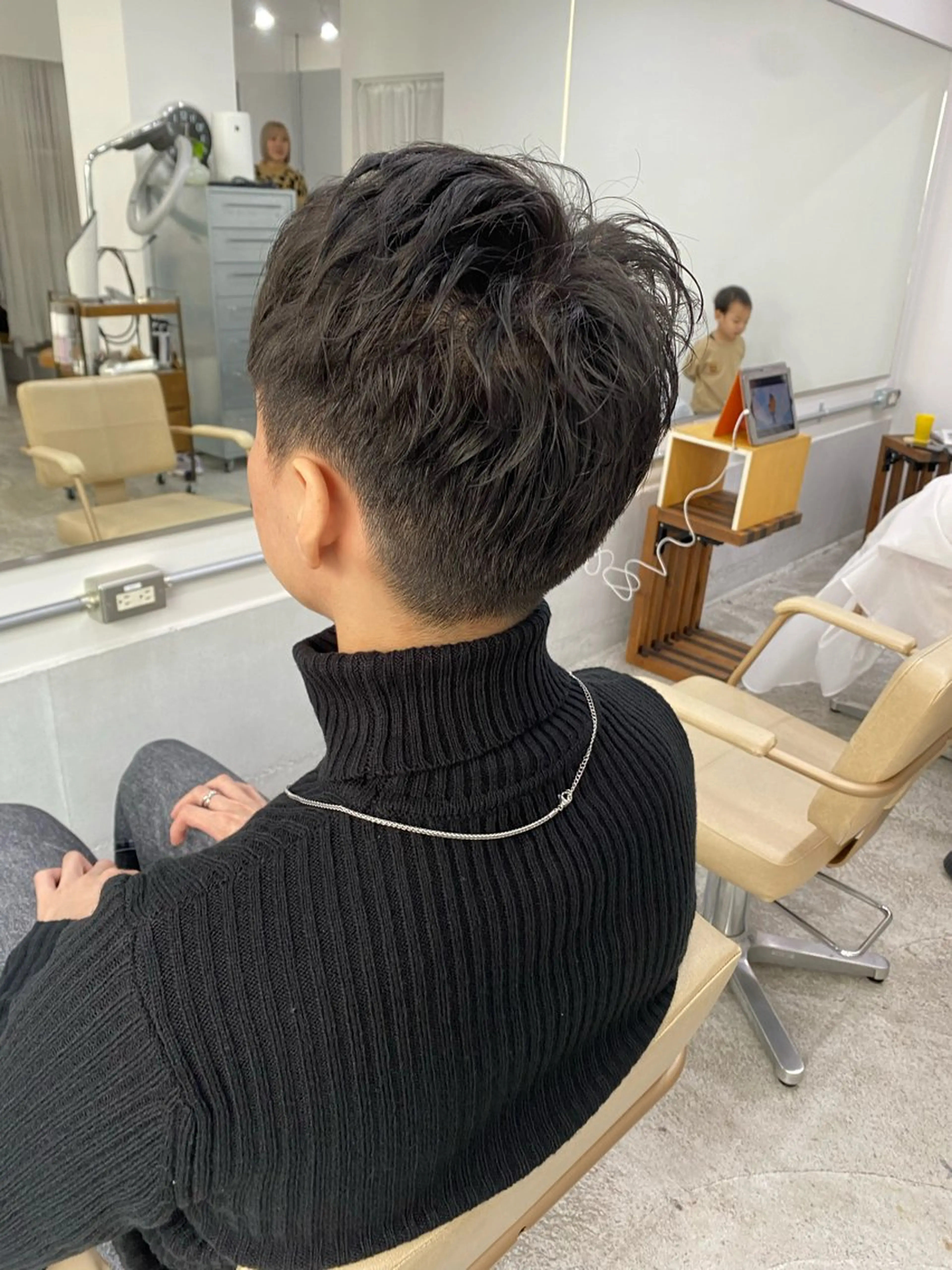 ショート 有松 奈央のヘアスタイル