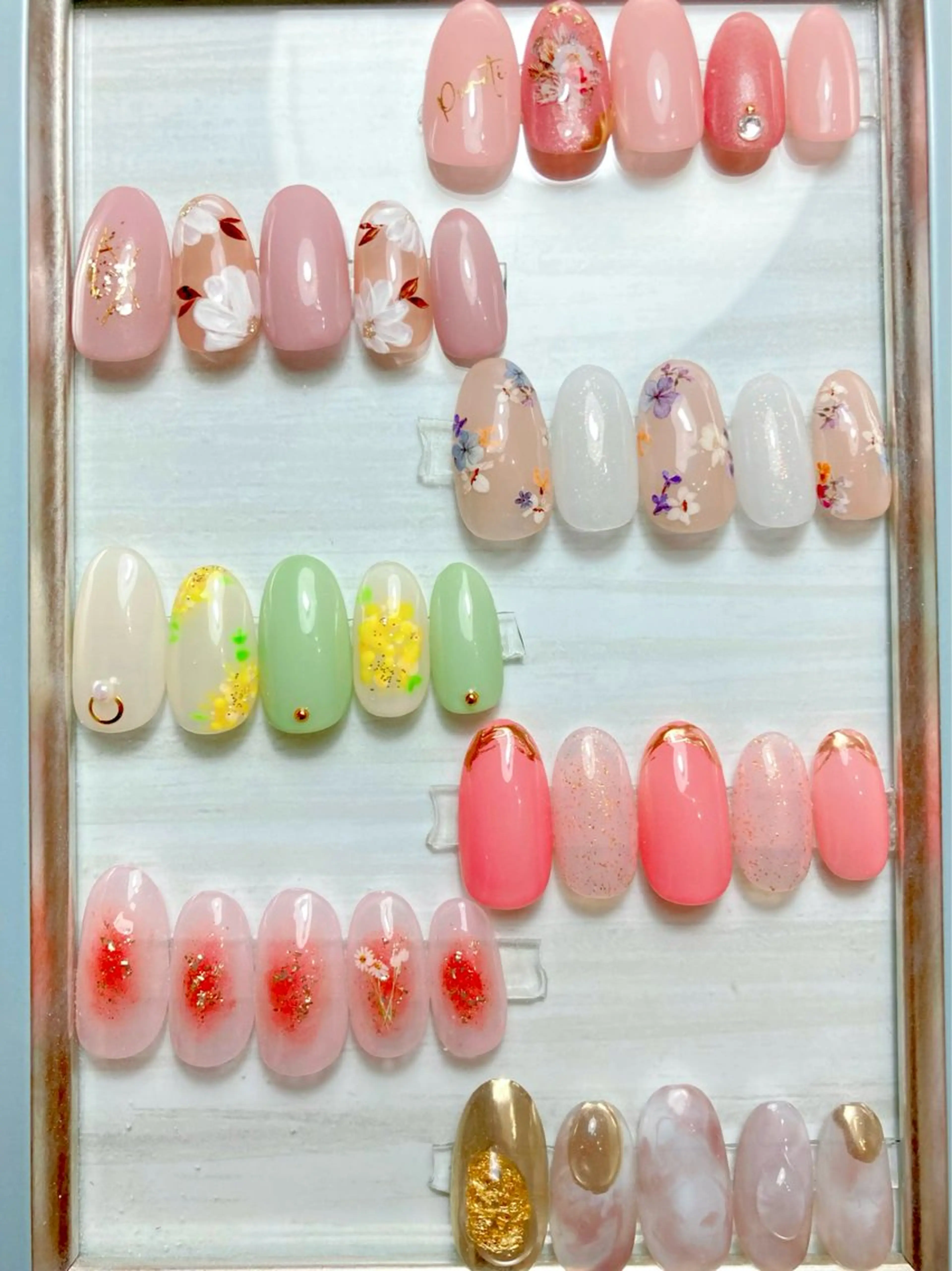 ほどよくアートを楽しみたい方に☆定額ネイル【ムーンコース】の写真