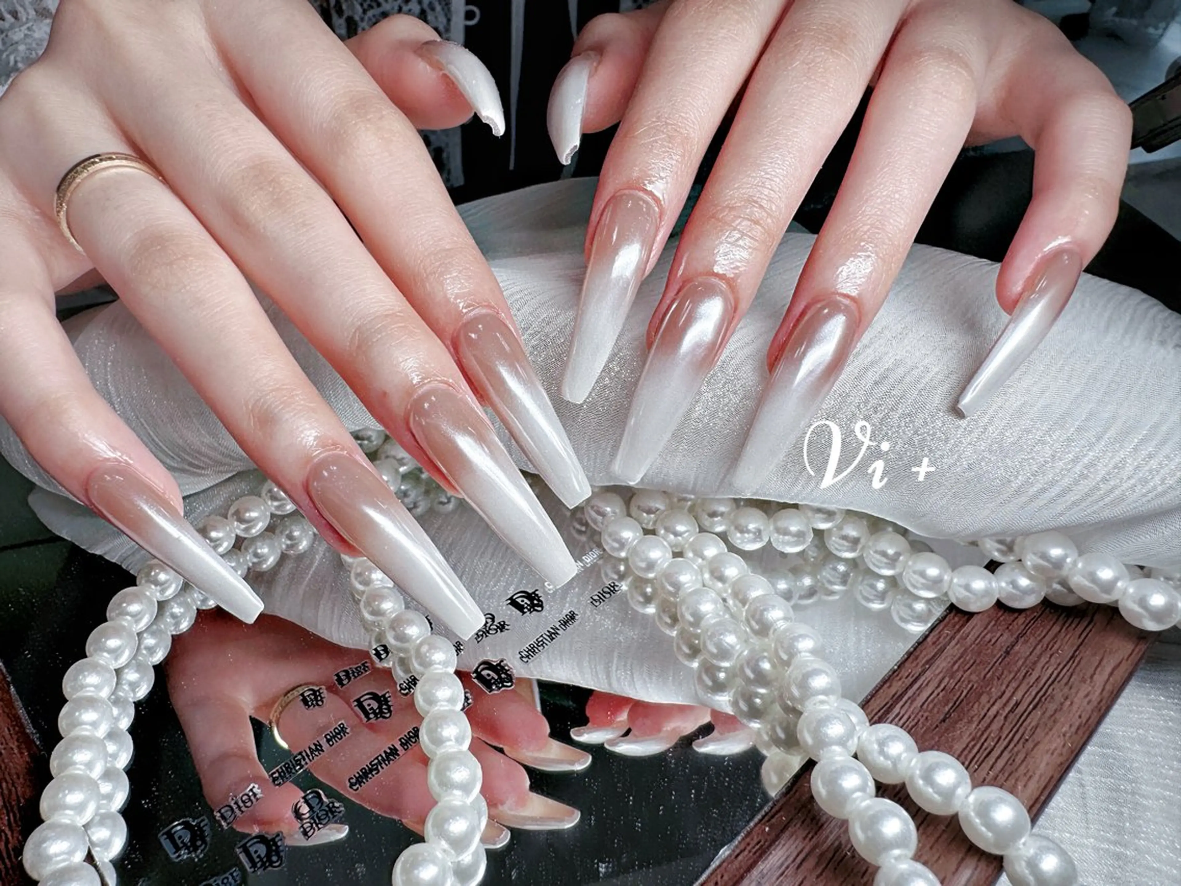 ネイル ハンドネイル ✨Nailsalon Vi+✨のネイルデザイン