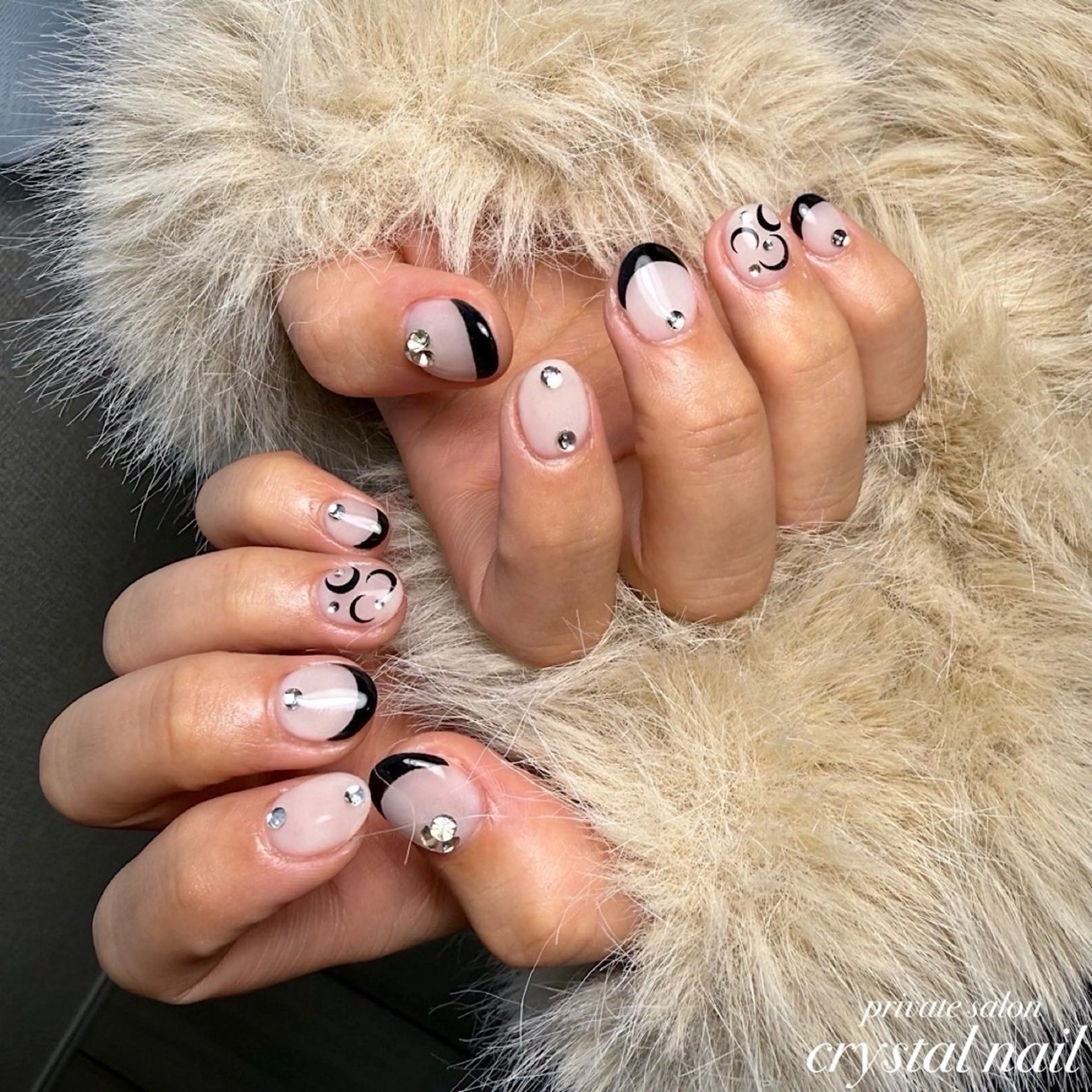ネイル Crystal Nailのネイルデザイン