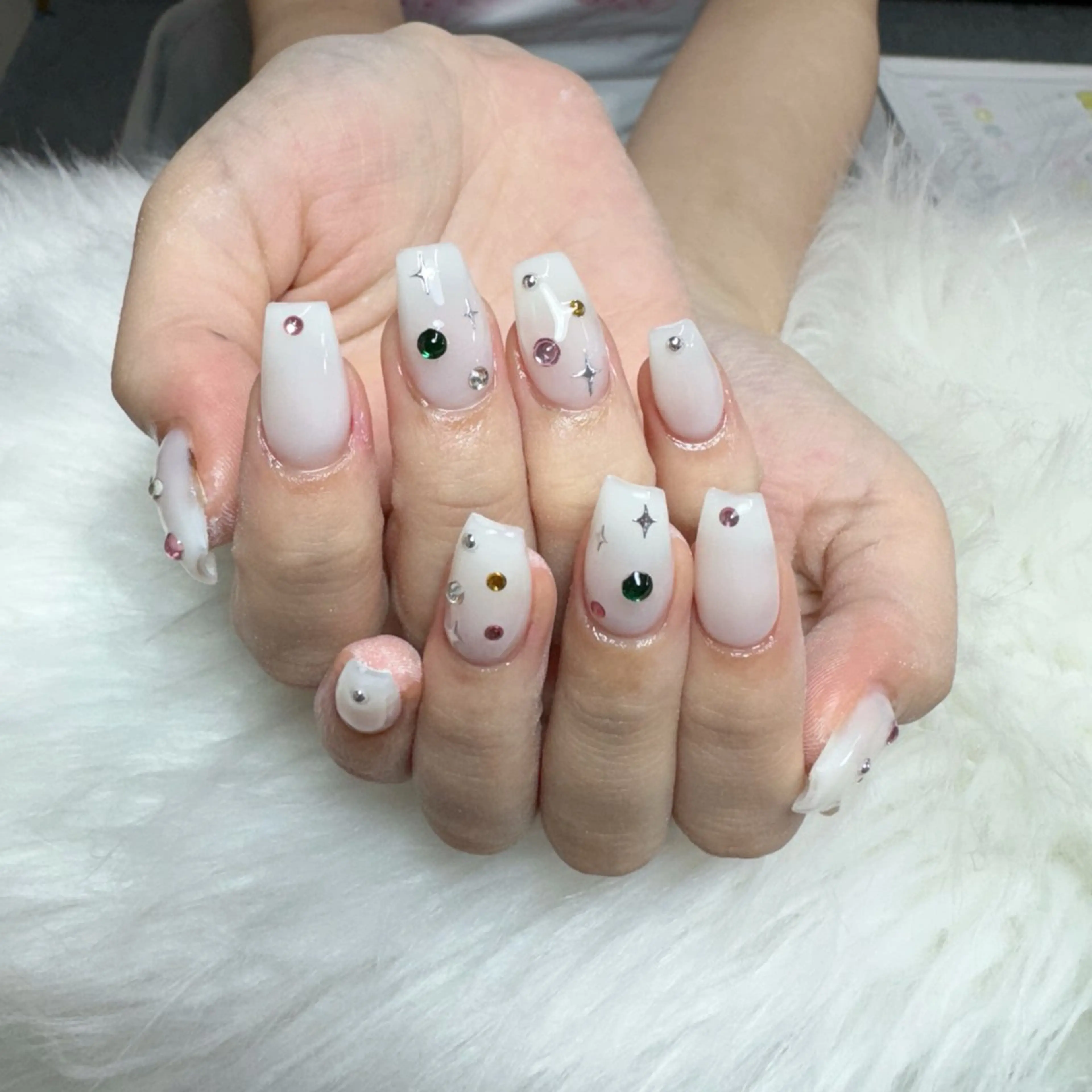 ネイル ハンドネイル 🧸yuki🍯 パラジェル取扱店🐝のネイルデザイン