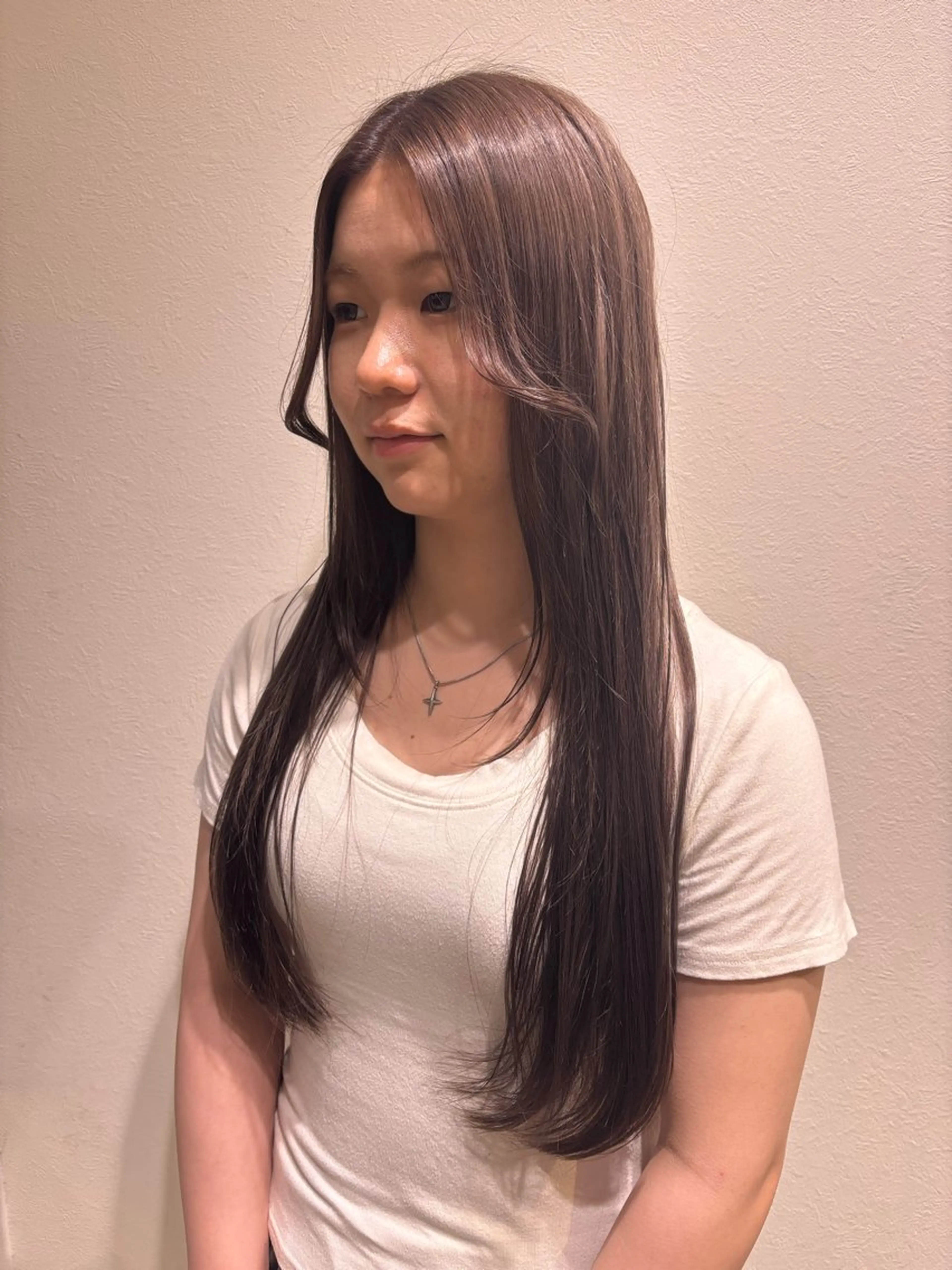 カラー 透明感カラー グレージュ ゆづき🩵ྀི /透明感カラーのヘアスタイル