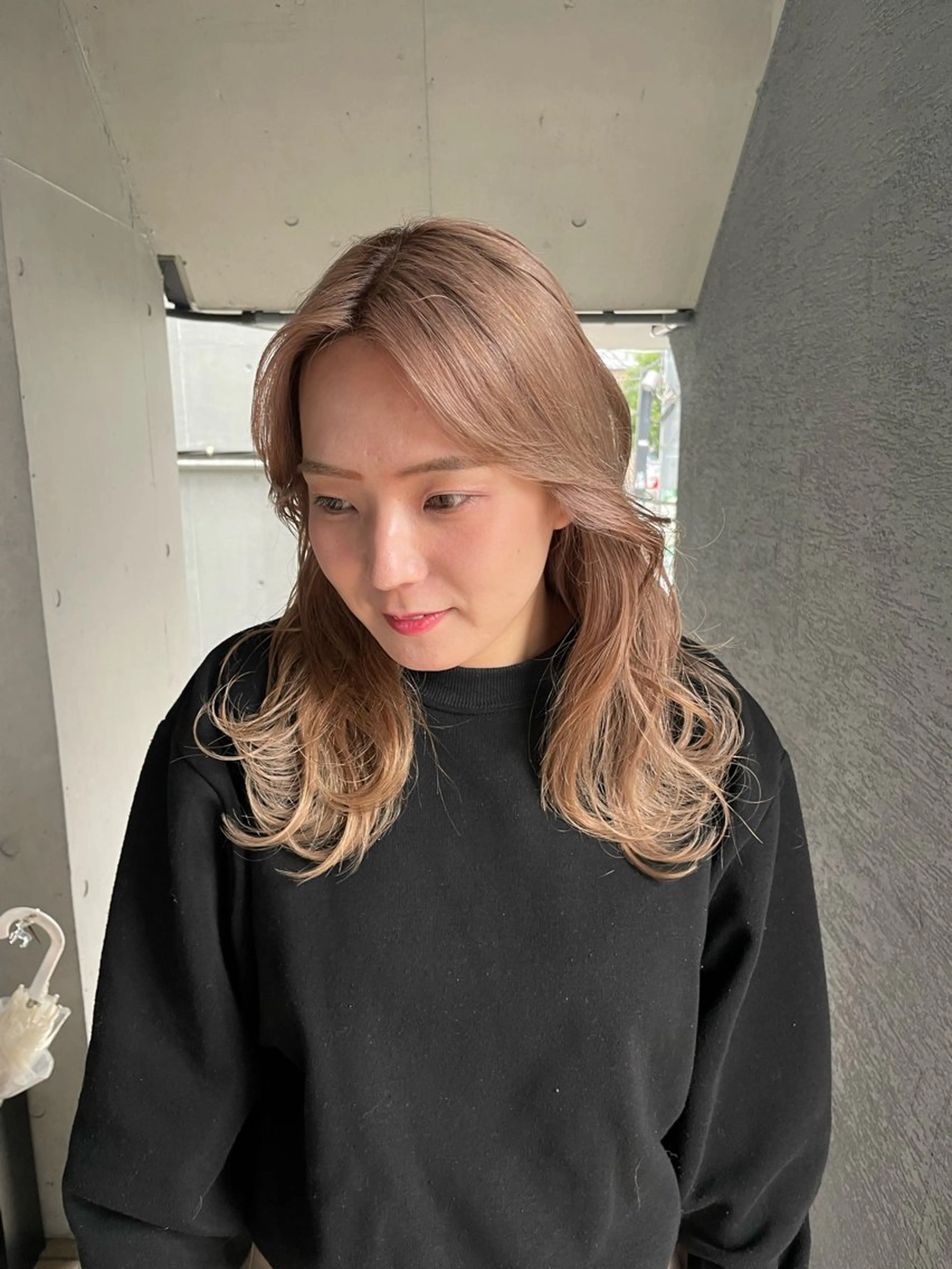 カラー ベージュカラー ブリーチ ミルクティーベージュ ヘアカラー トリートメント ミルクティーベージュ ブリーチ🖤サヤカのヘアスタイル