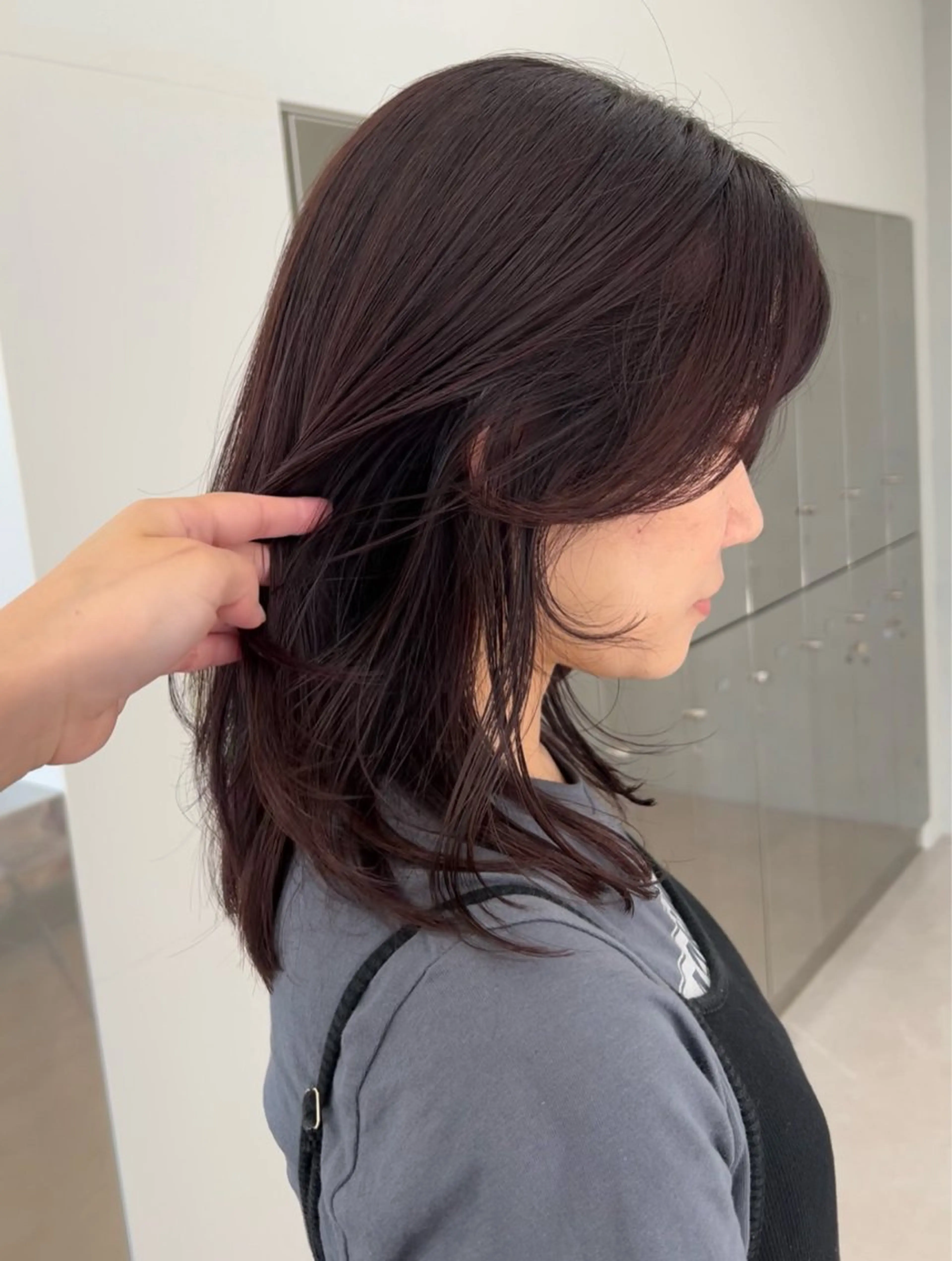 ミディアム カラー 透明感カラー ラベンダーカラー 吉田 夢のヘアスタイル