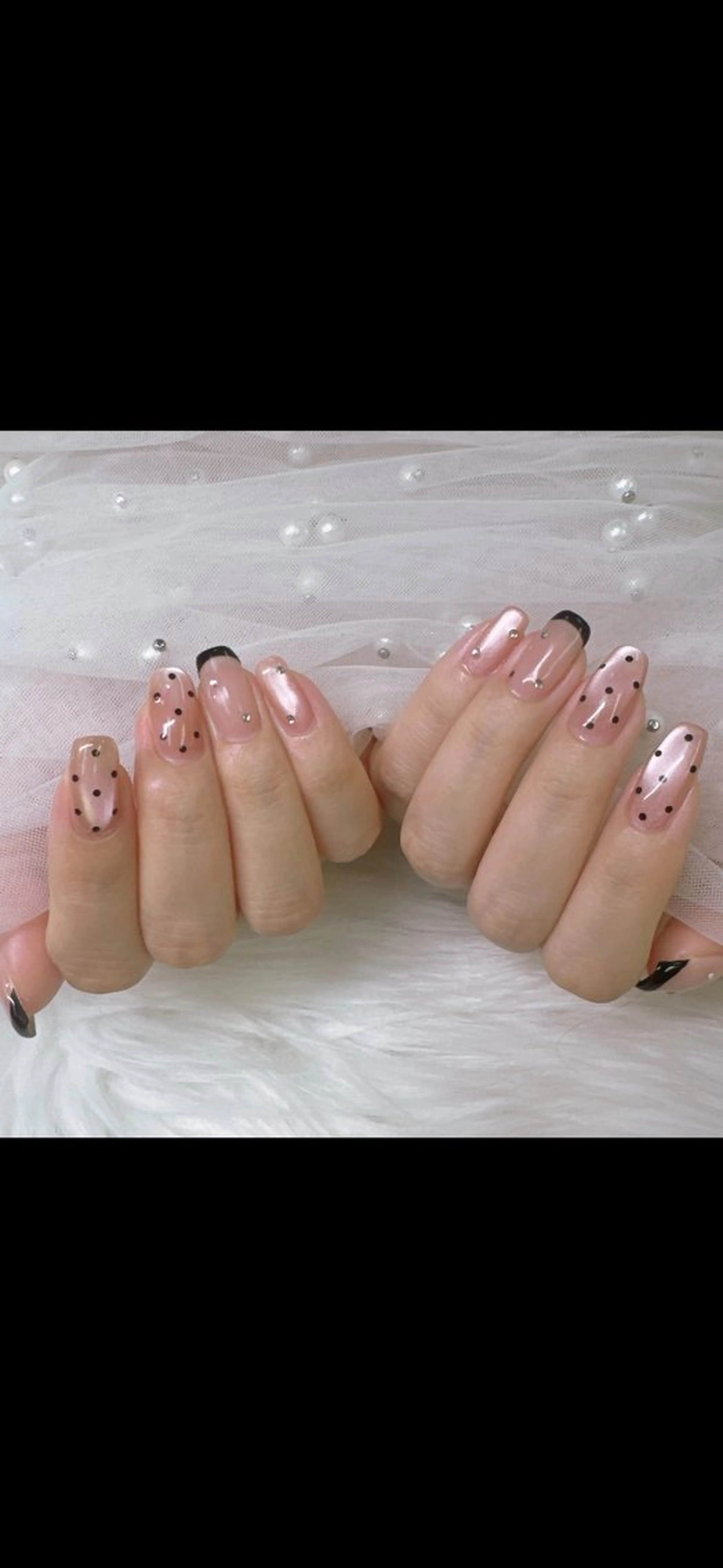 ネイル アートネイル べっ甲ネイル ボルドー チークネイル ドット ハンドネイル Queeens nailのネイルデザイン