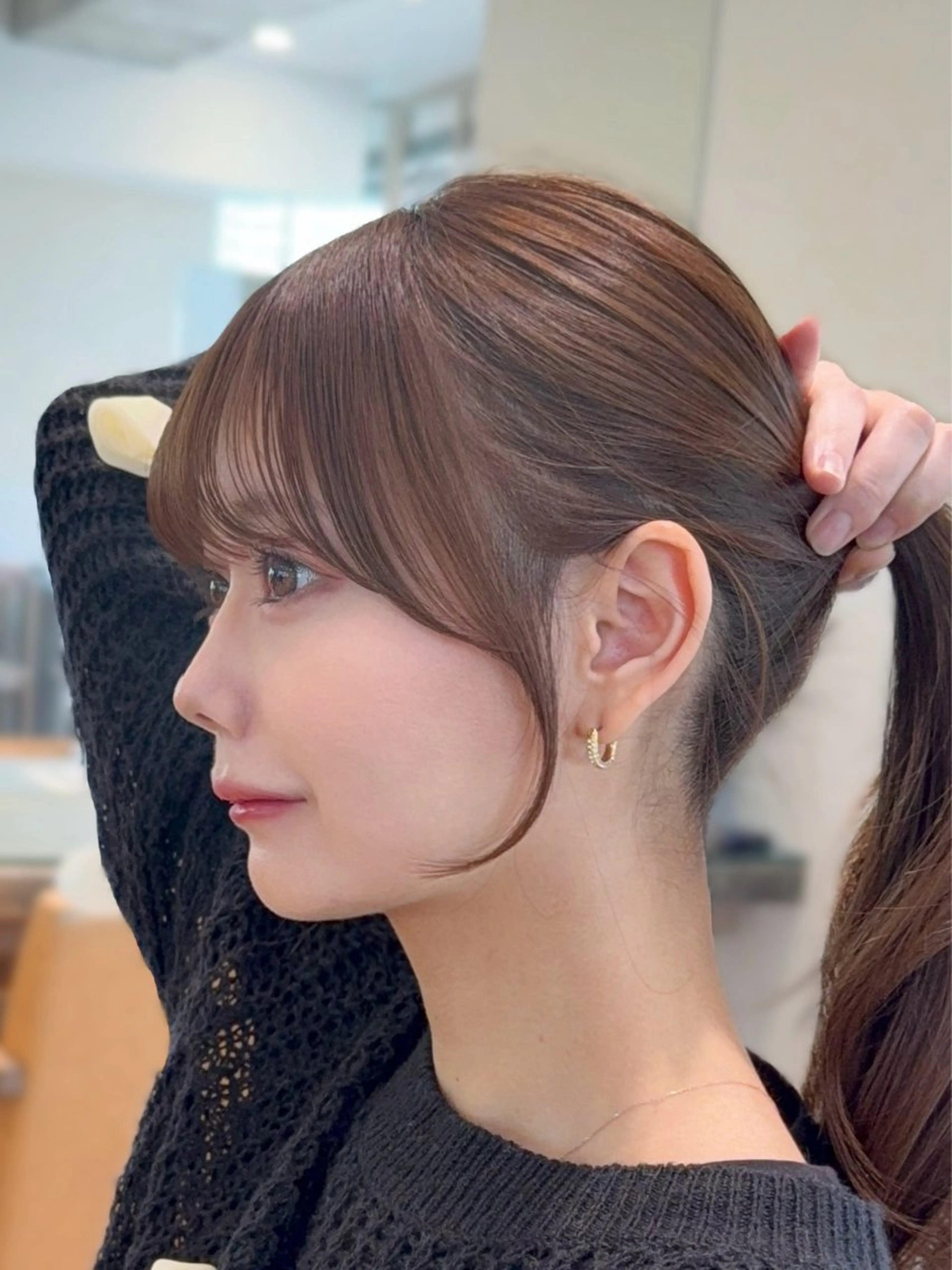 セミロング カット 表参道小顔カット前髪 割れ改善クロスパーマのヘアスタイル