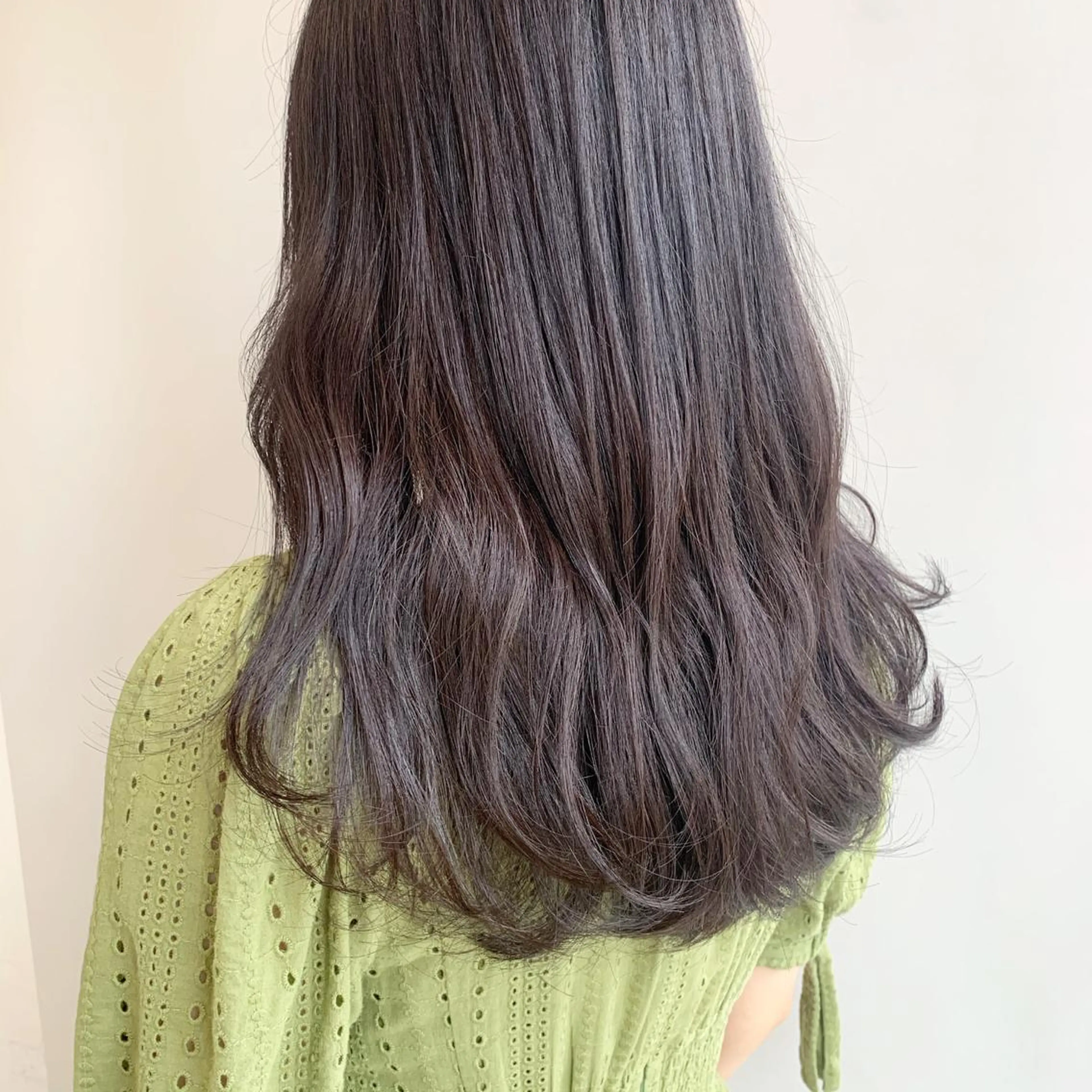 カラー 山口 莉奈のヘアスタイル