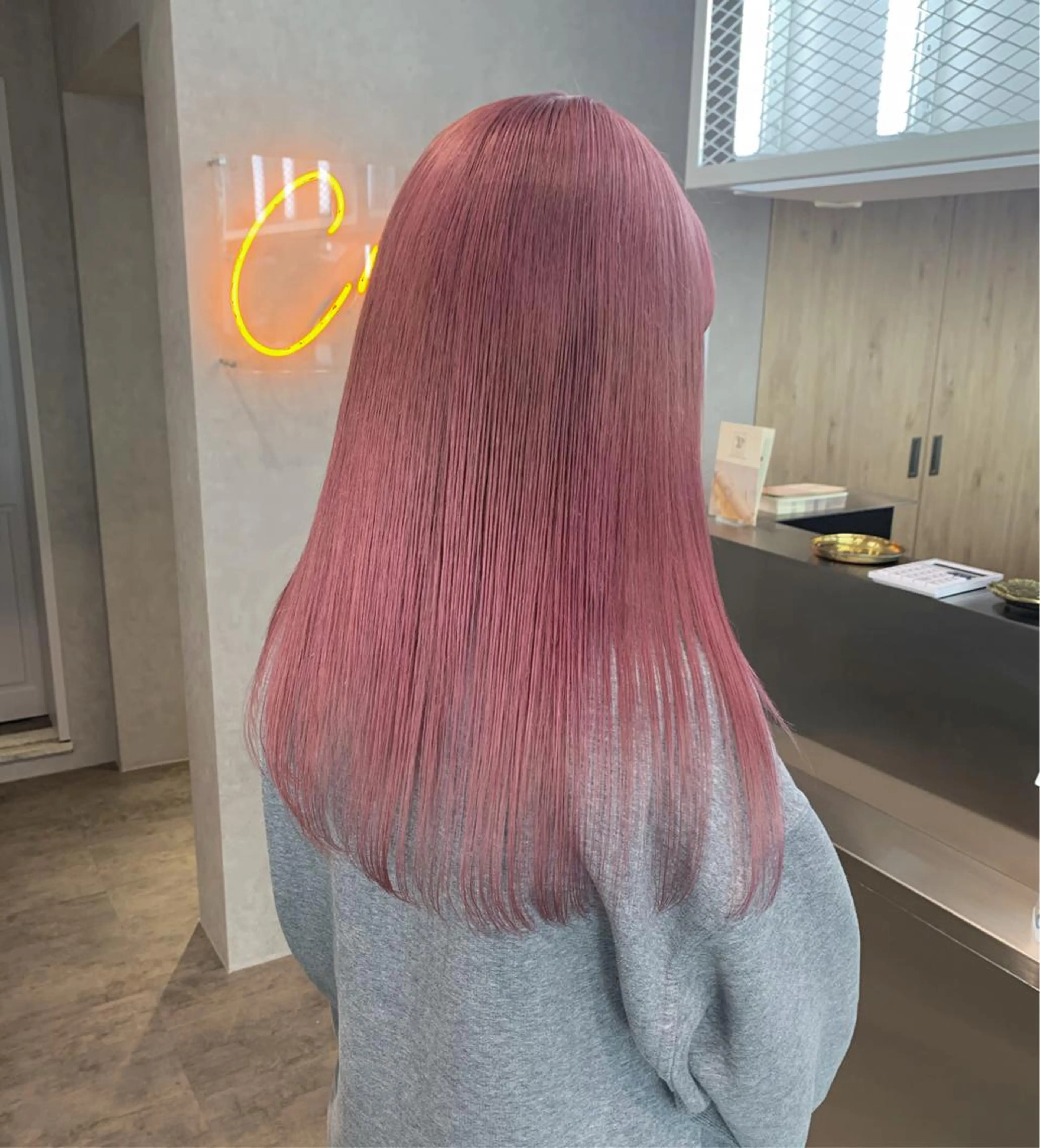 カラー ブリーチ ケアブリーチ ダブルカラー ヘアカラー ナチュラル透明感🌱 小山美樹子のヘアスタイル