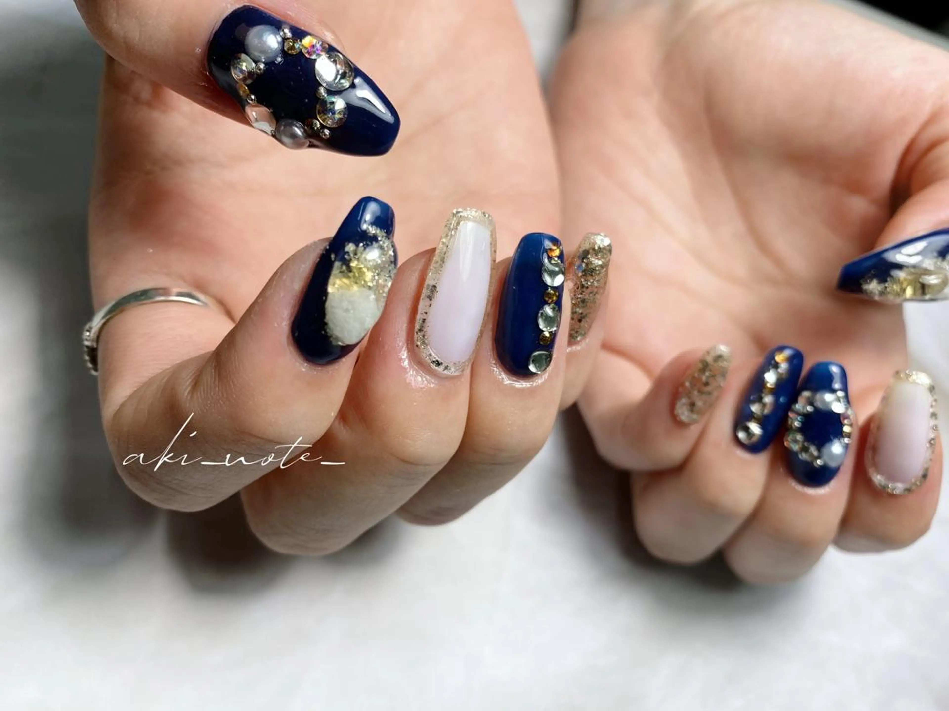 ネイル 冬ネイル ハンドネイル フットネイル GRANDE大須 栄/店長 aki🌙のネイルデザイン