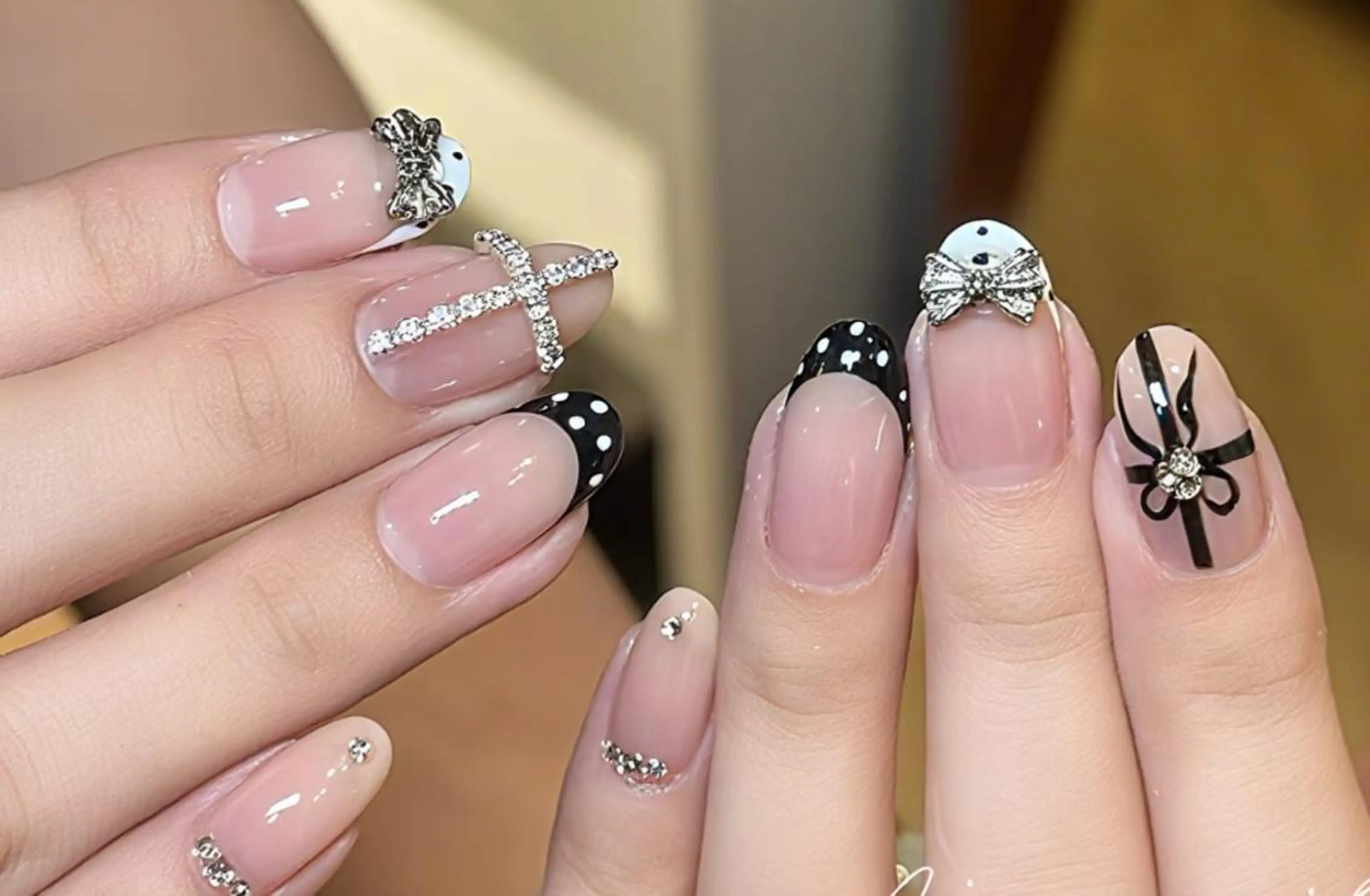 ネイル ハンドネイル ハンドケア 🍑 momo_nailのネイルデザイン