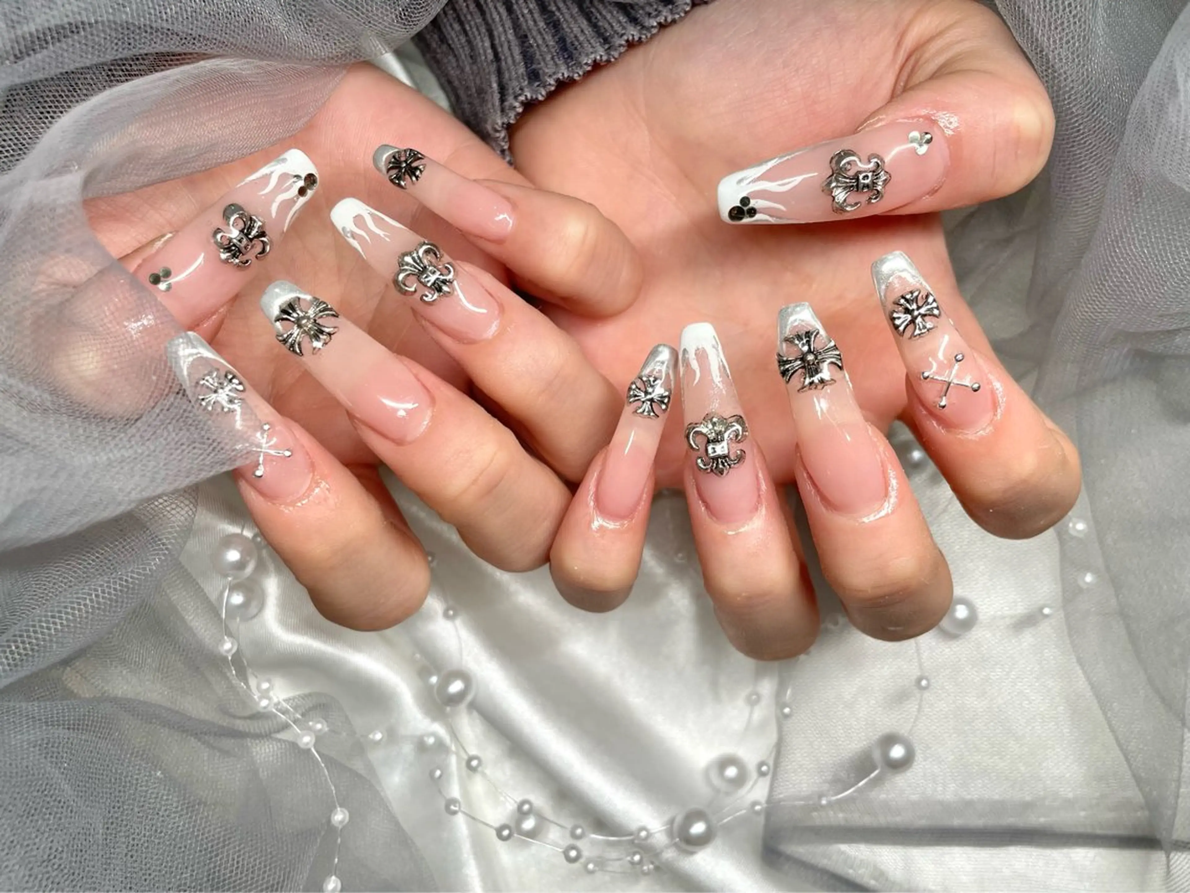 ネイル フレンチネイル ロングネイル ハンドネイル ゆりか ジョアアンジェ福島のネイルデザイン