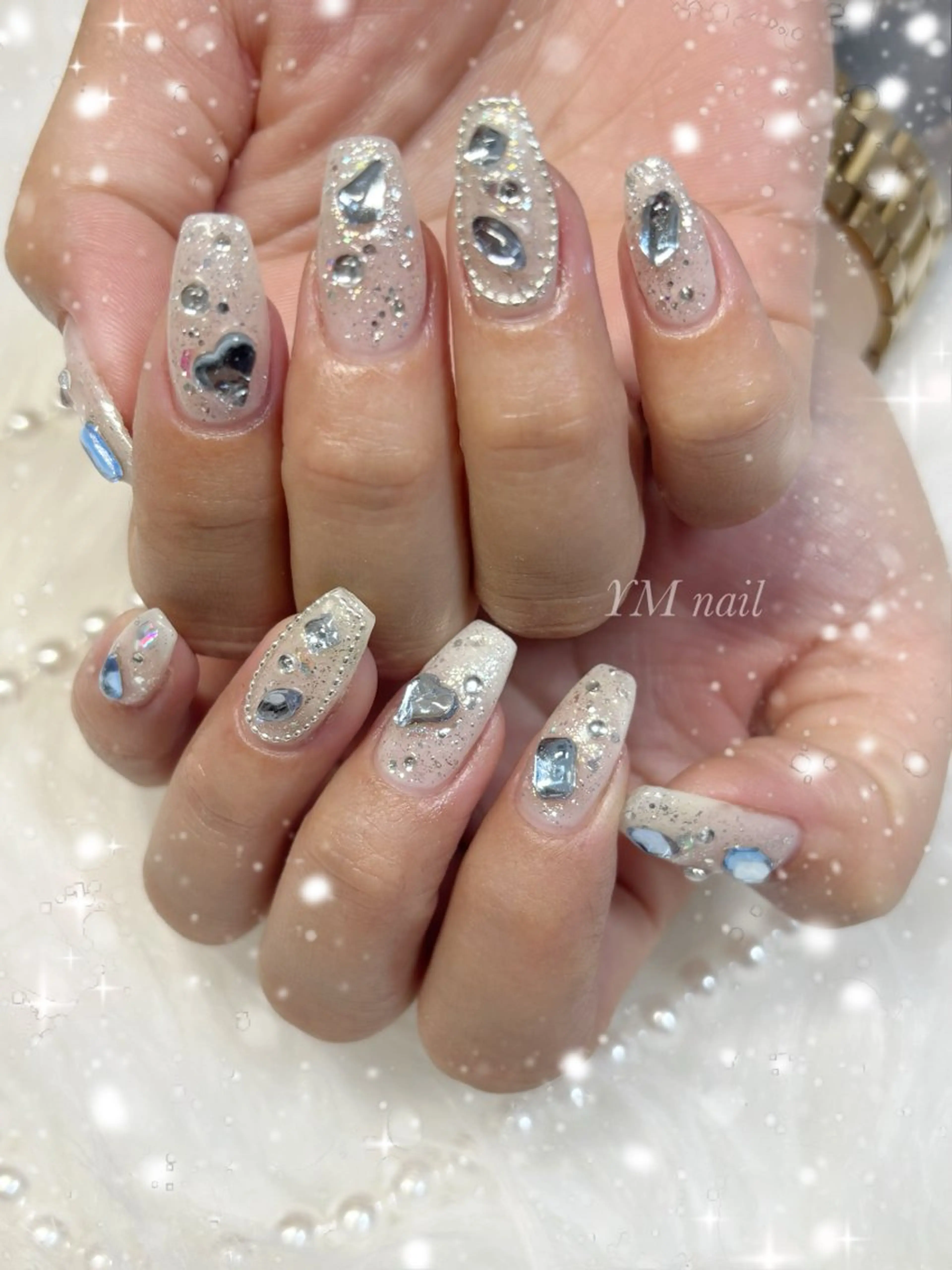 ネイル ブルー キラキラネイル 韓国ネイル ハンドネイル YM nailのネイルデザイン