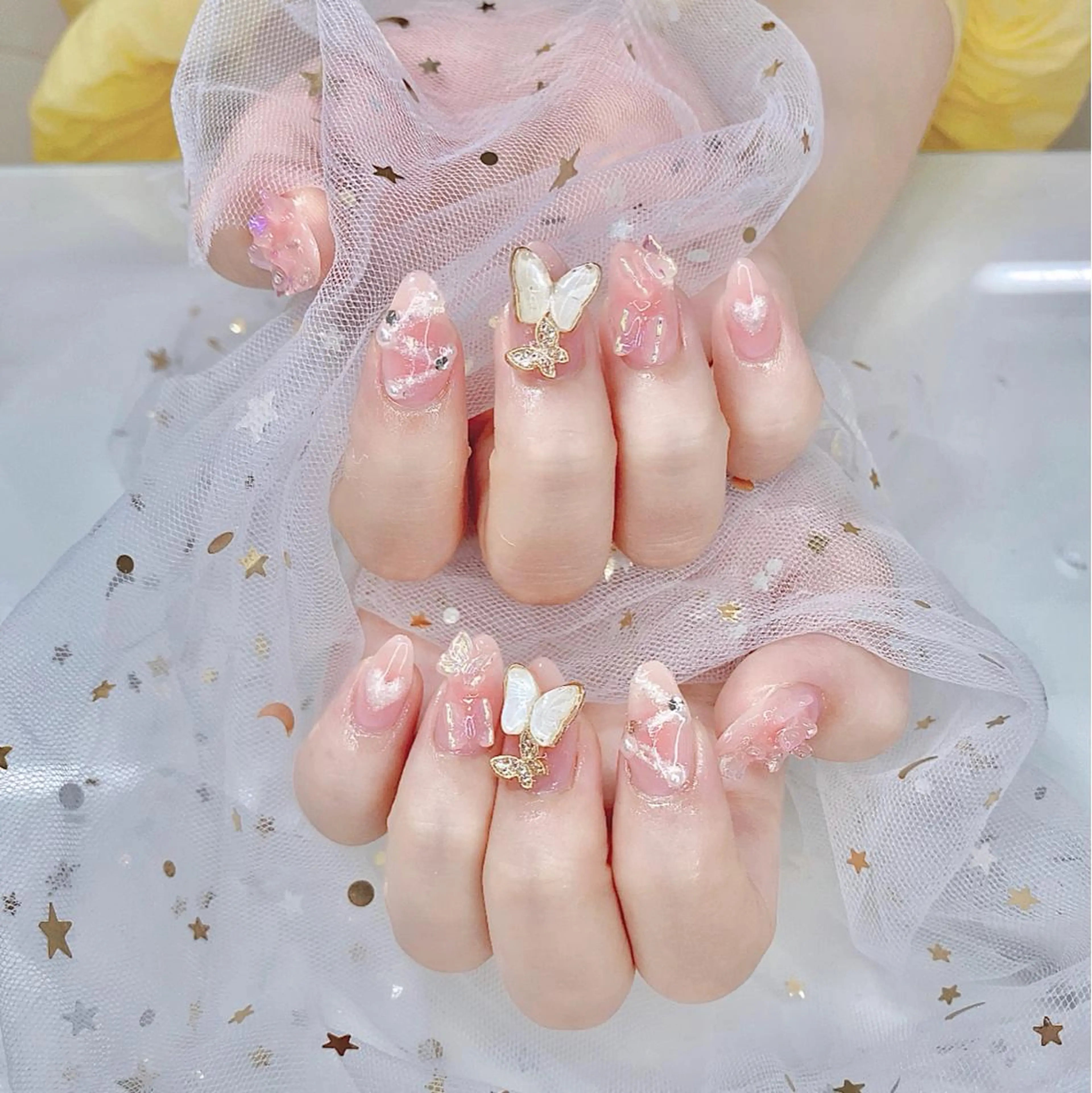 ネイル I-nailロング /ワンホン/キラキラのネイルデザイン