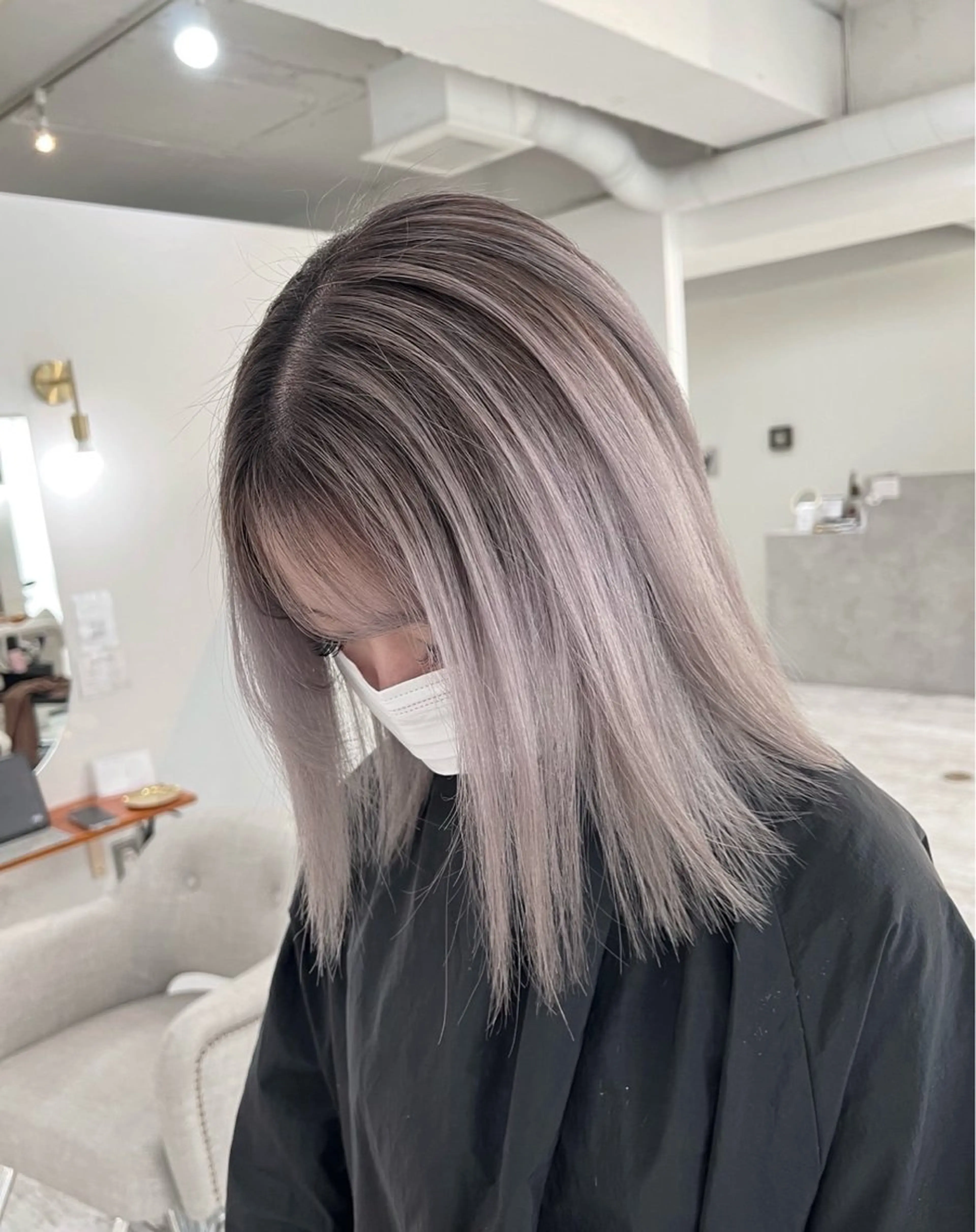 ショート カラー バレイヤージュ グレージュ レイヤーカット ヘアカラー トリートメント ROBIN所属・指名数No.1 /NAOYAのヘアスタイル