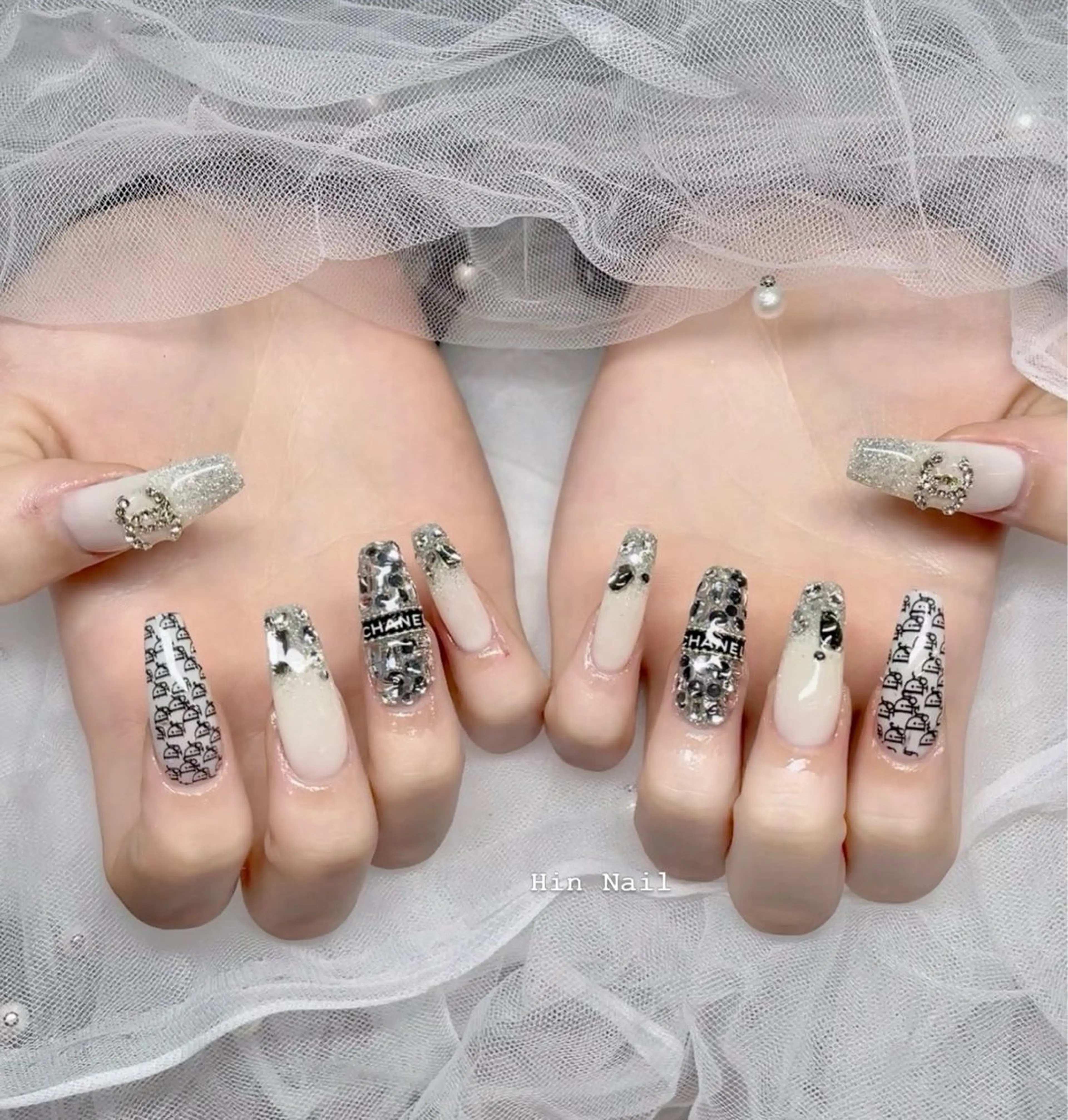 ネイル ハンドネイル HIN NAILのネイルデザイン