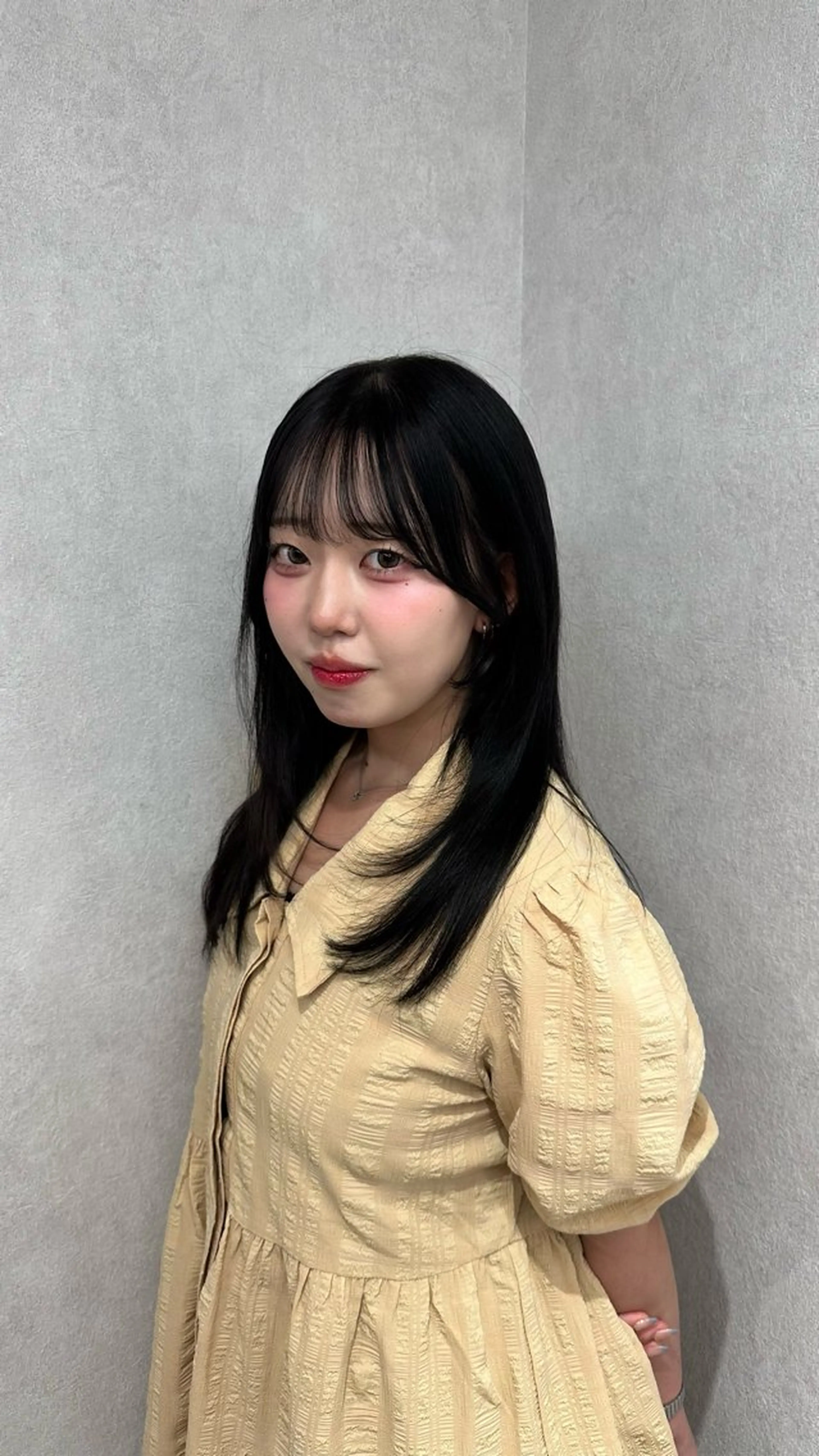 ミディアム 🎀透明感カラー 𝐂𝐇𝐈𝐒𝐀のヘアスタイル