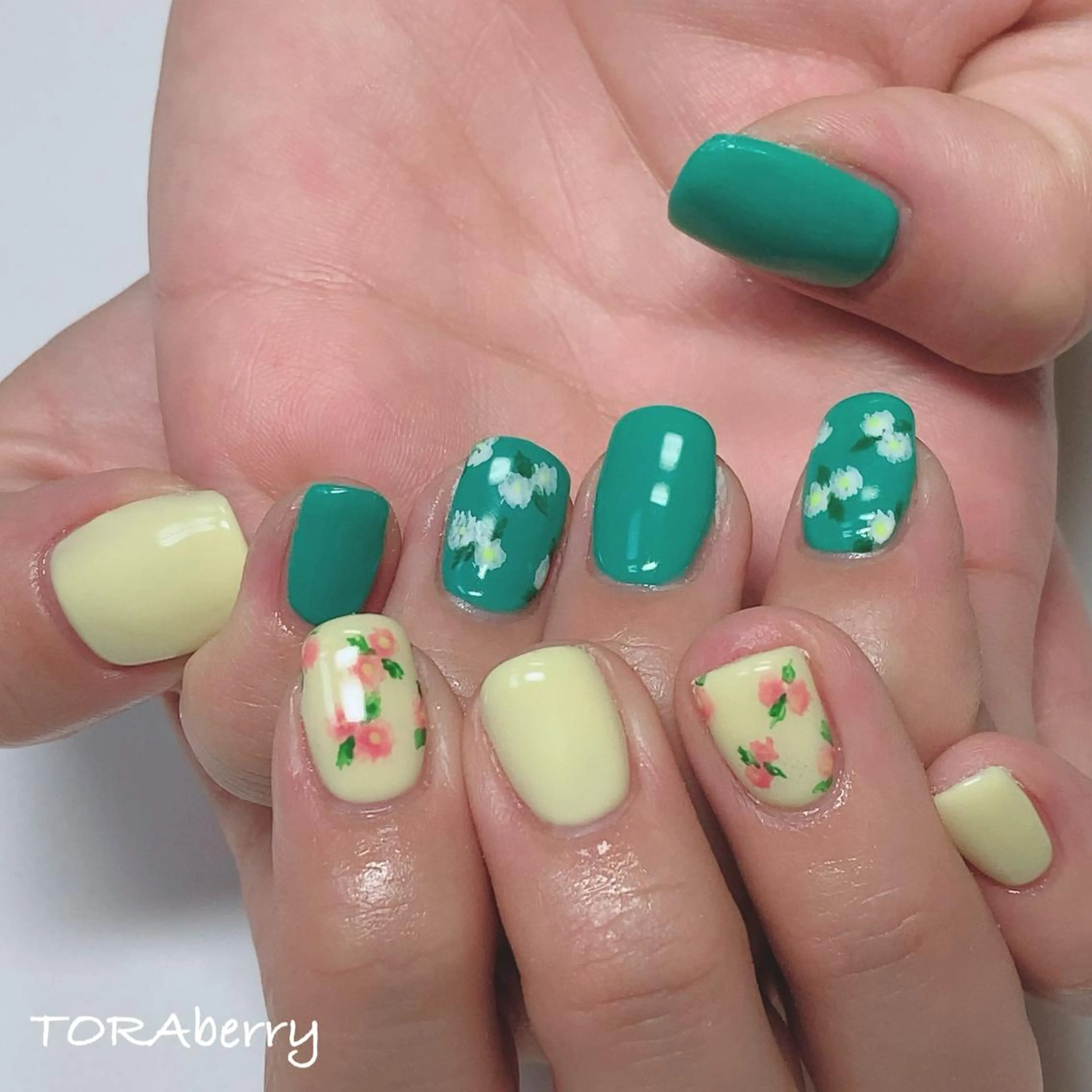 ネイル ネイリスト なつみのネイルデザイン